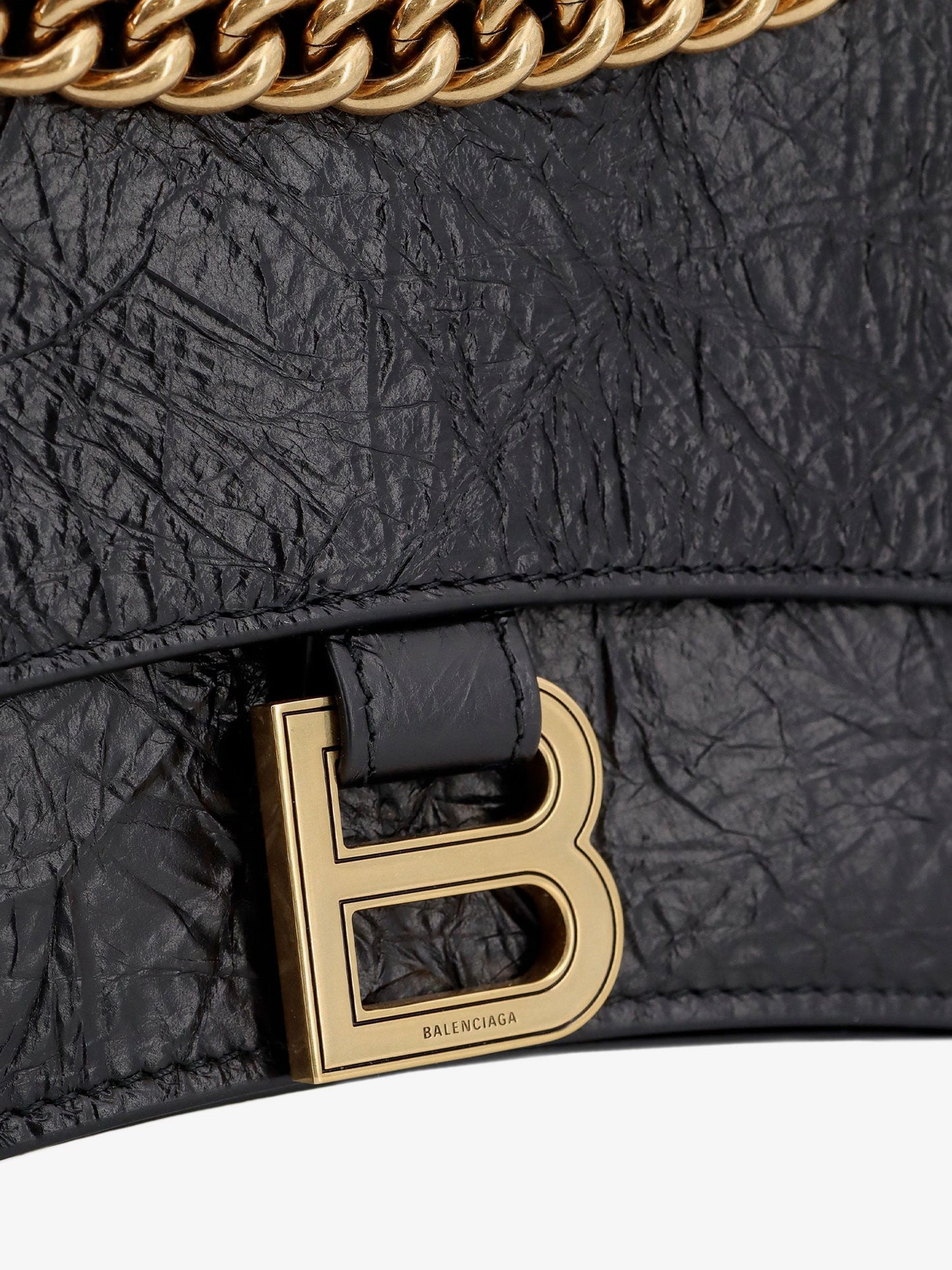 Leather shoulder bag with frontal monogram