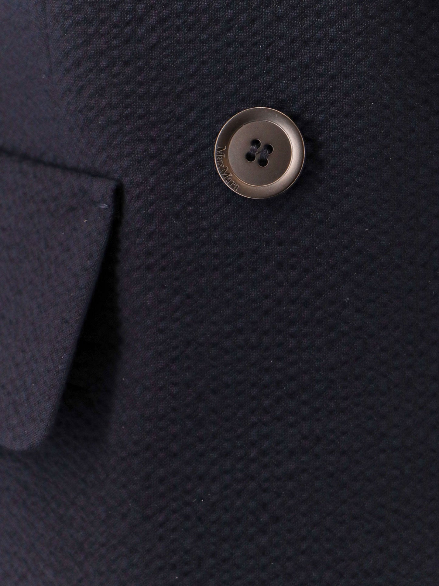 Double-breasted virgin wool blazer