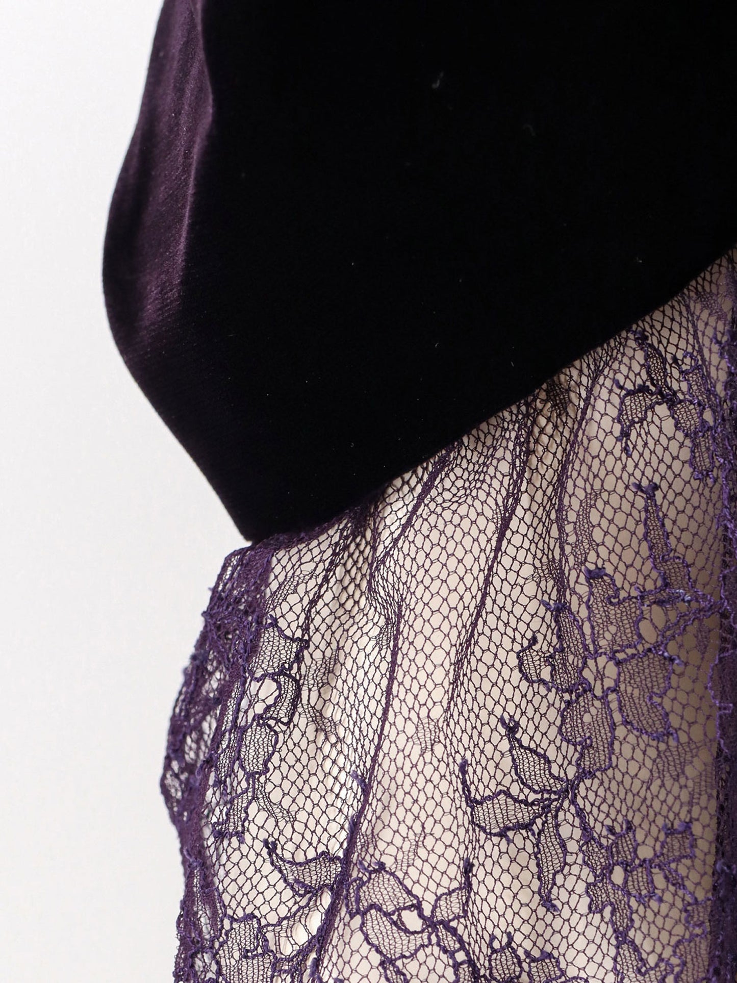 Velvet dress with silk lining