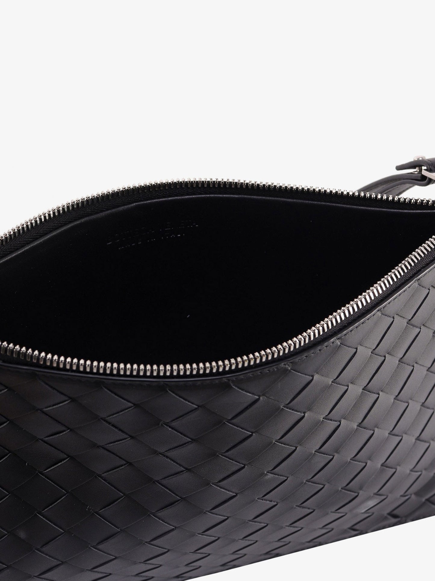 Leather clutch with Intrecciato motif