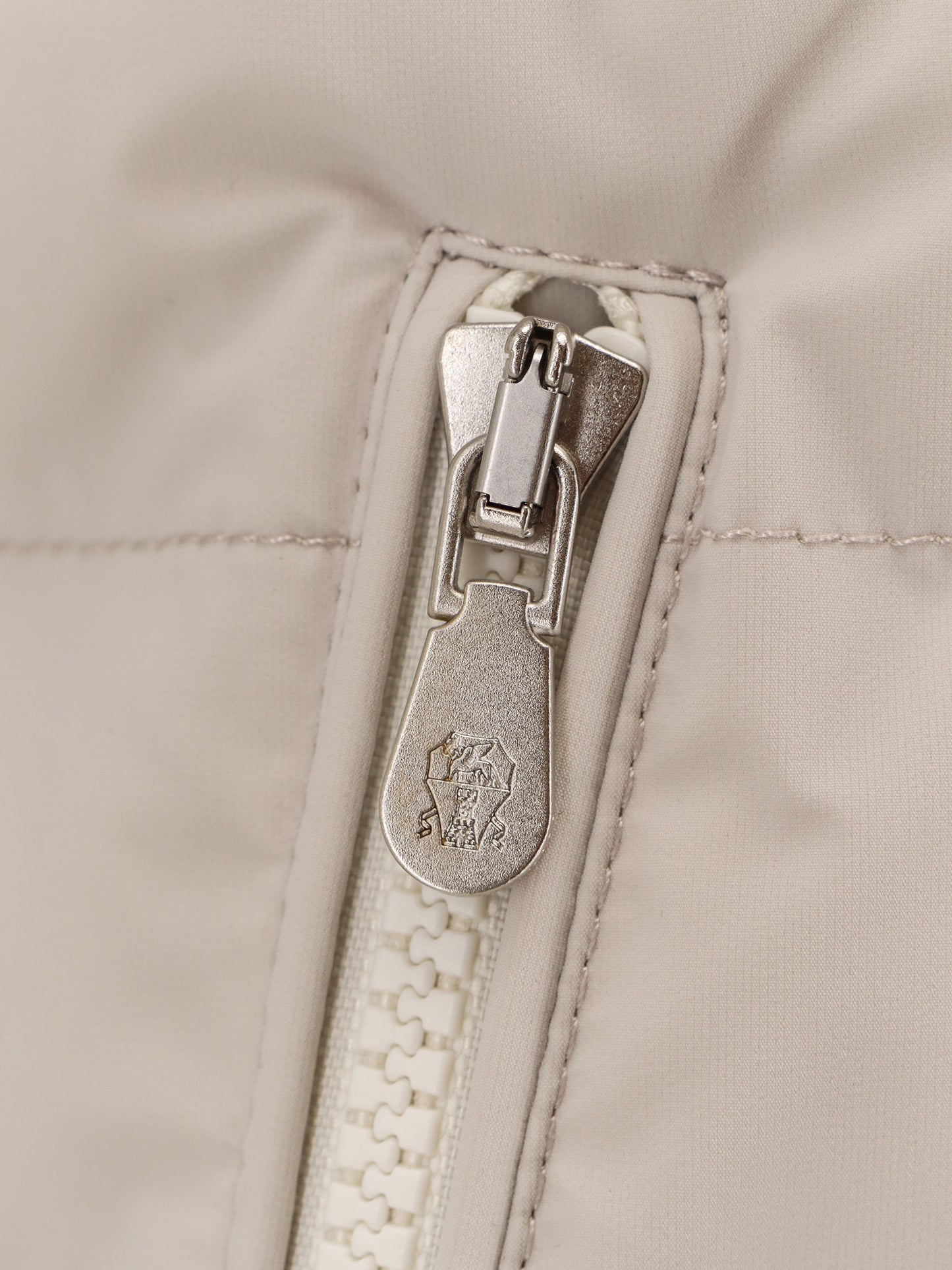 Padded sleeveless jacket