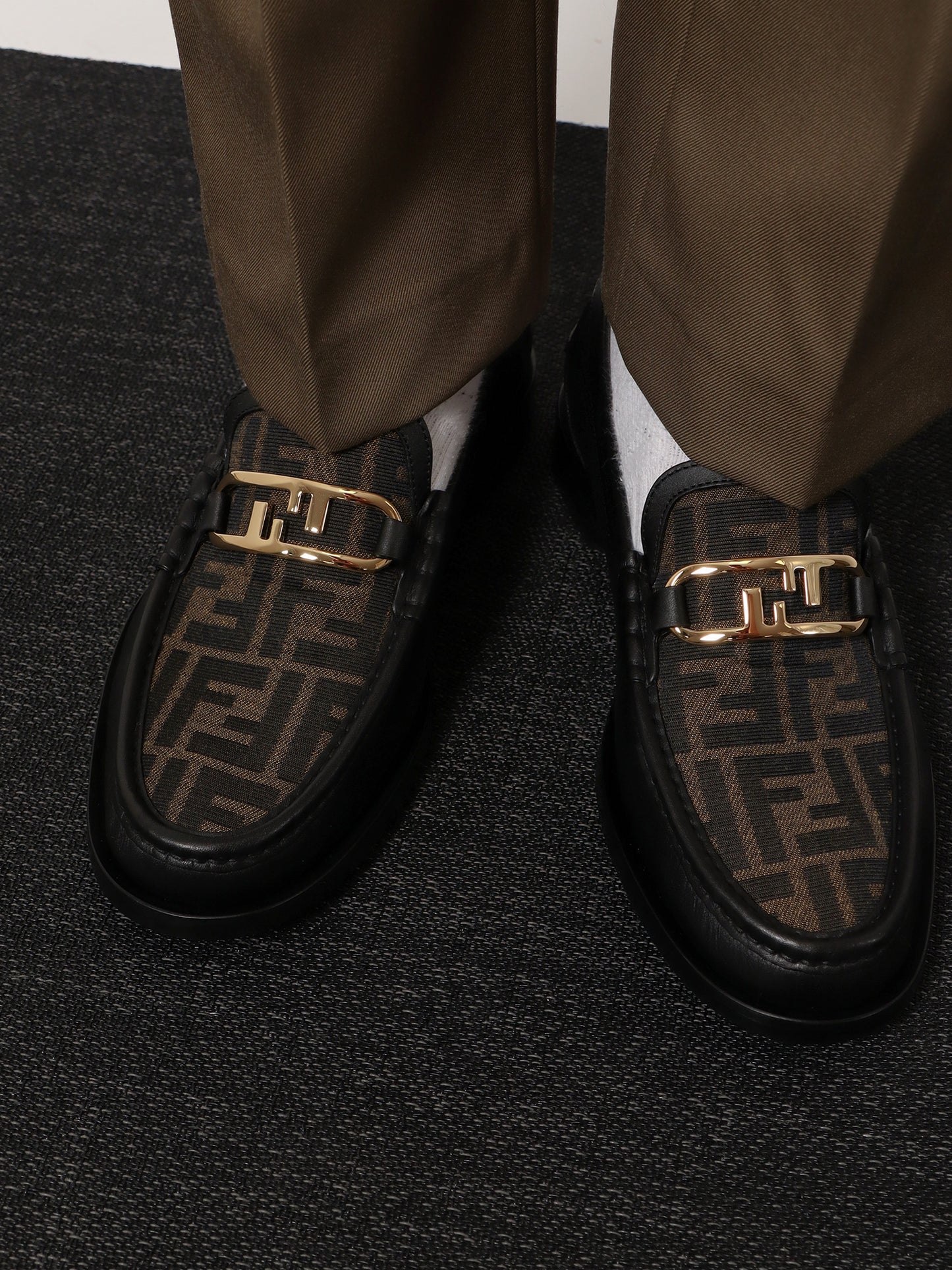 Fendi O' Lock leather loafer with FF insert