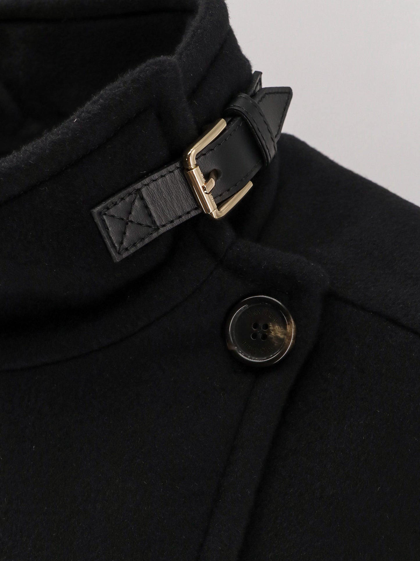 Hand-sewn Derrik cashmere cape