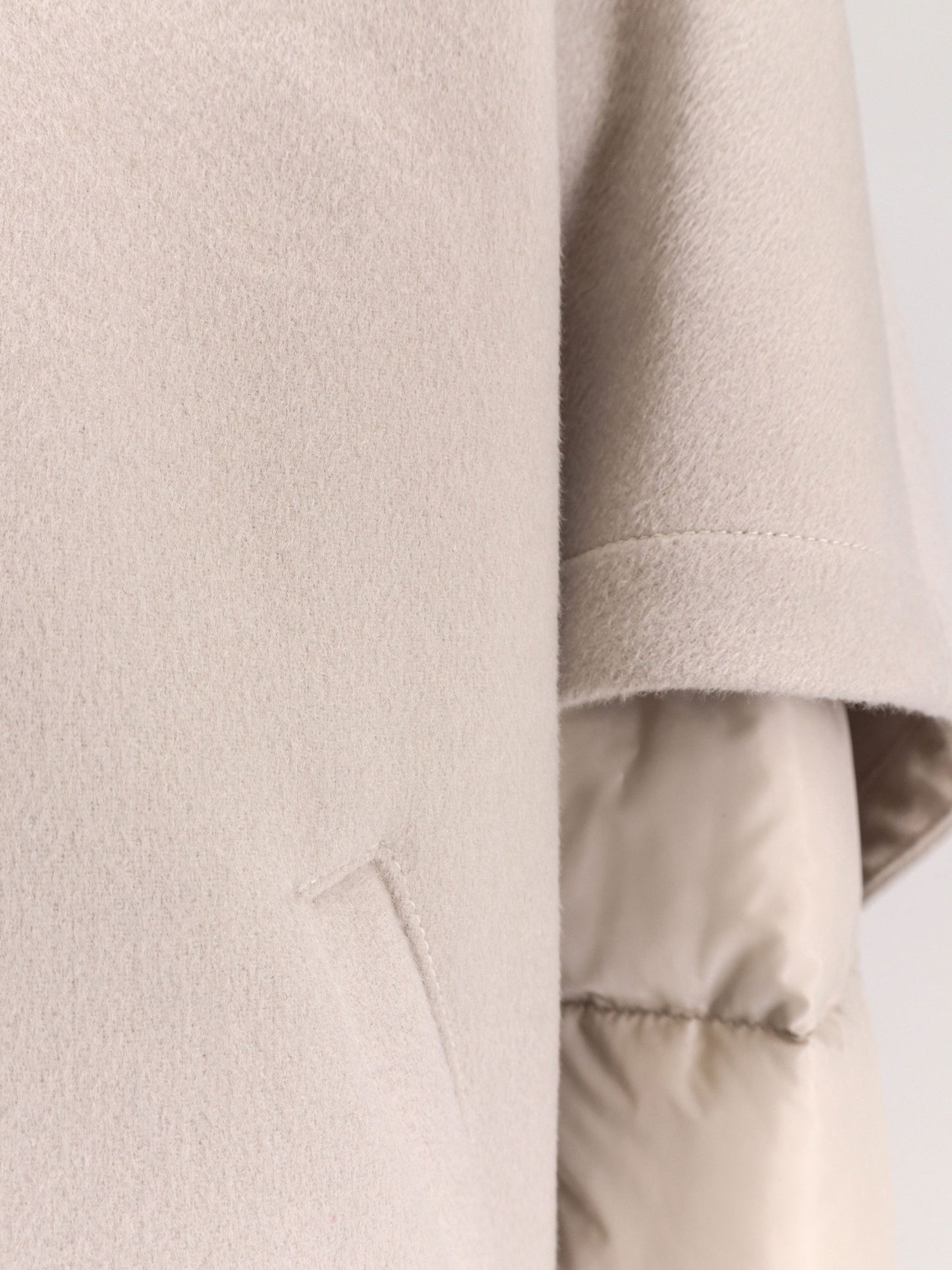 Pegaso-Cwr sleeveless wool and cashmere coat