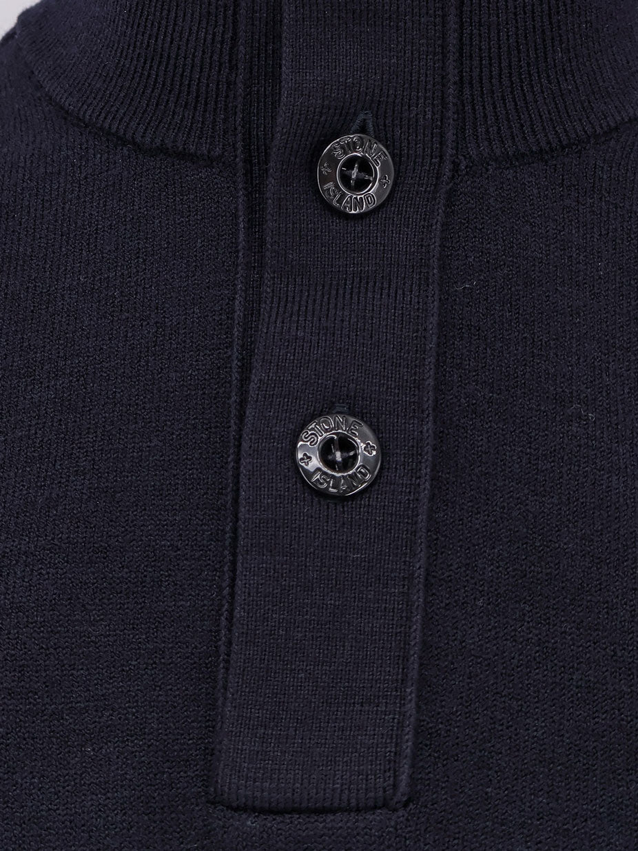 Certified virgin wool blend sweater