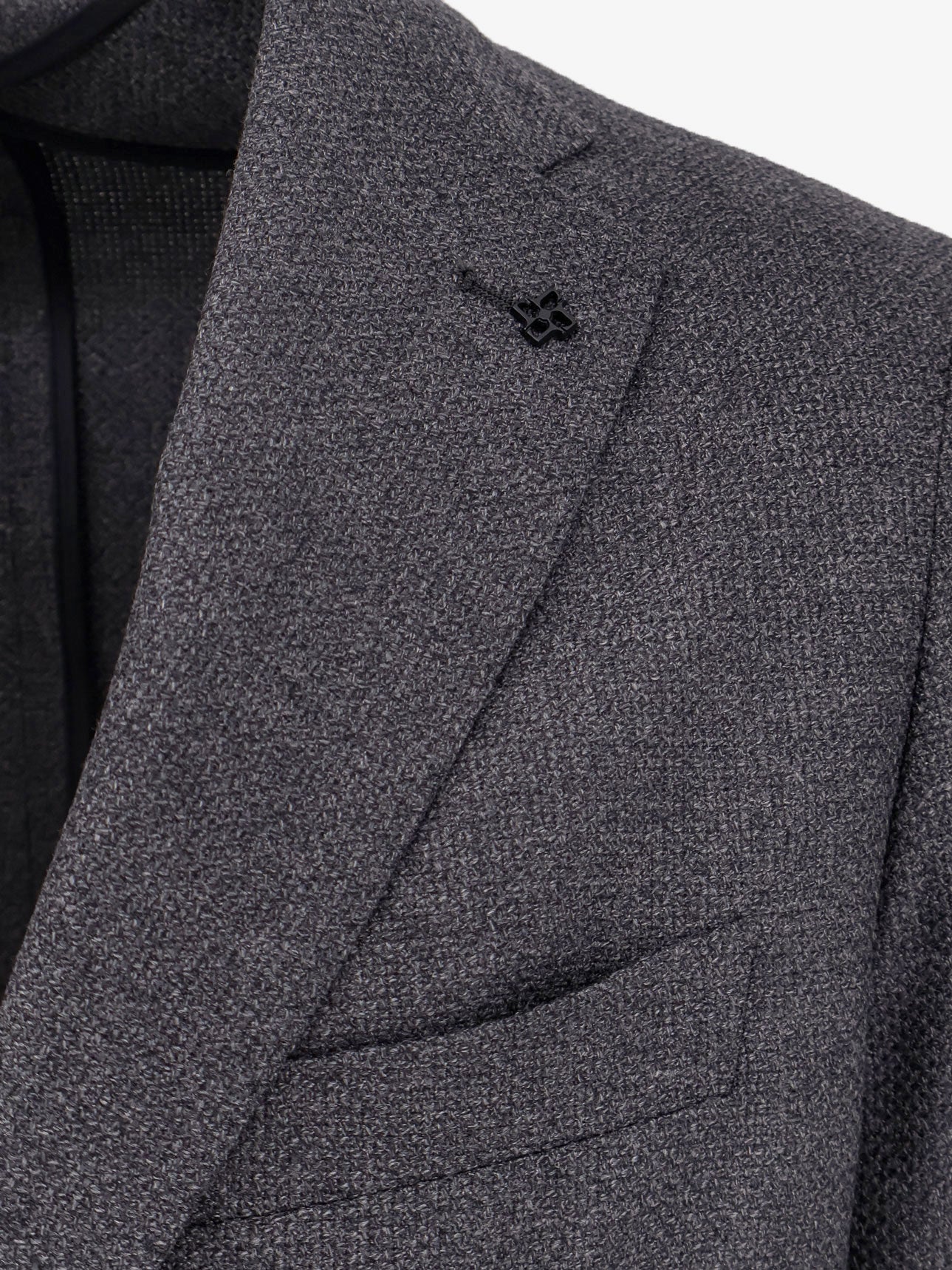 Single breasted virgin wool blazer