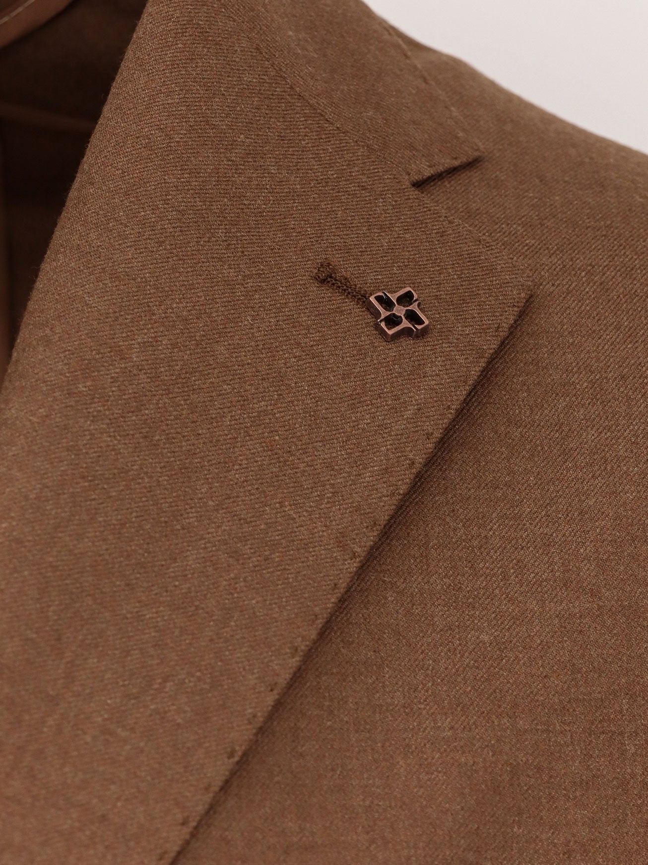 Single-breasted virgin wool suit