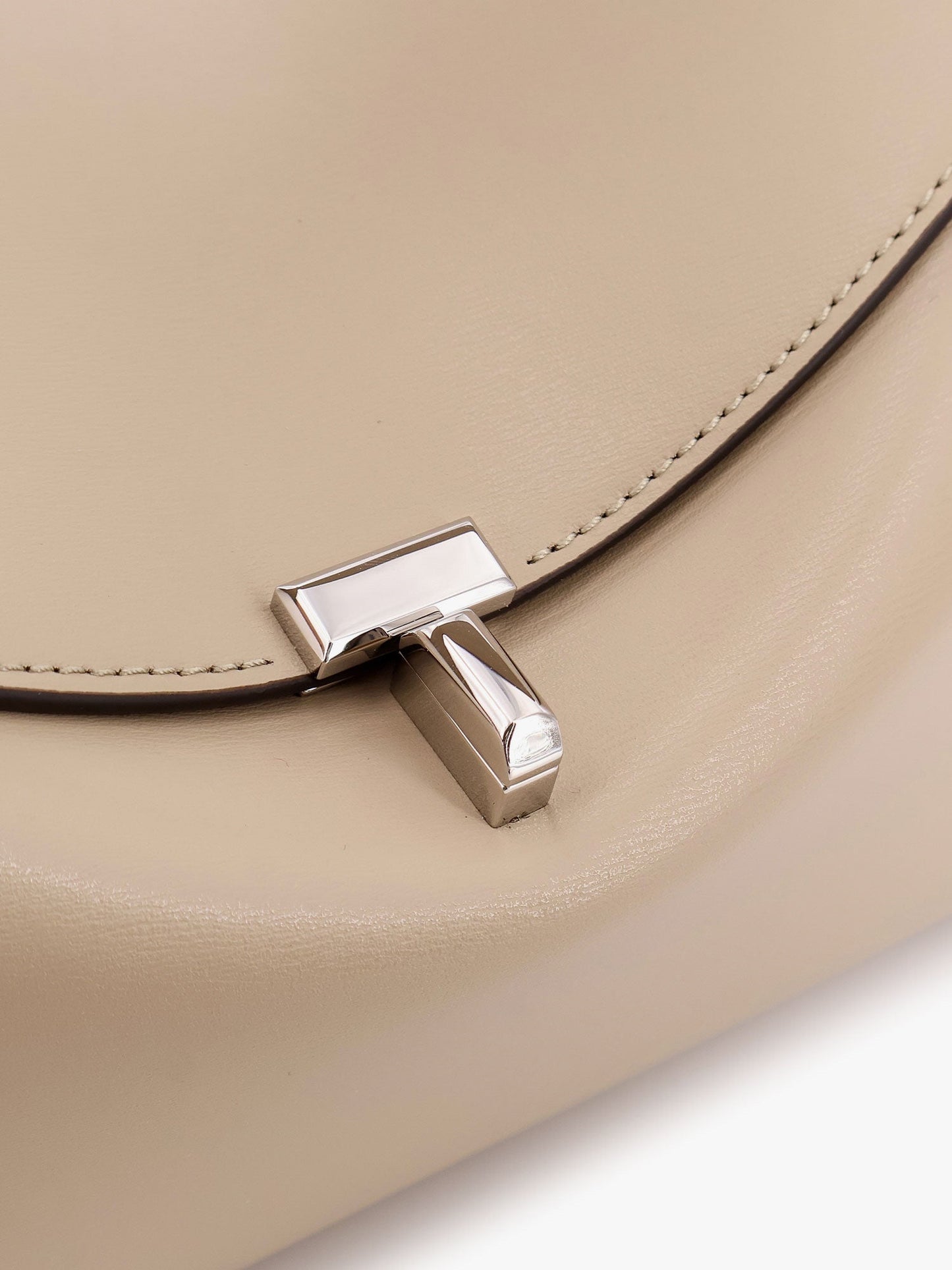 T-Lock leather shoulder bag