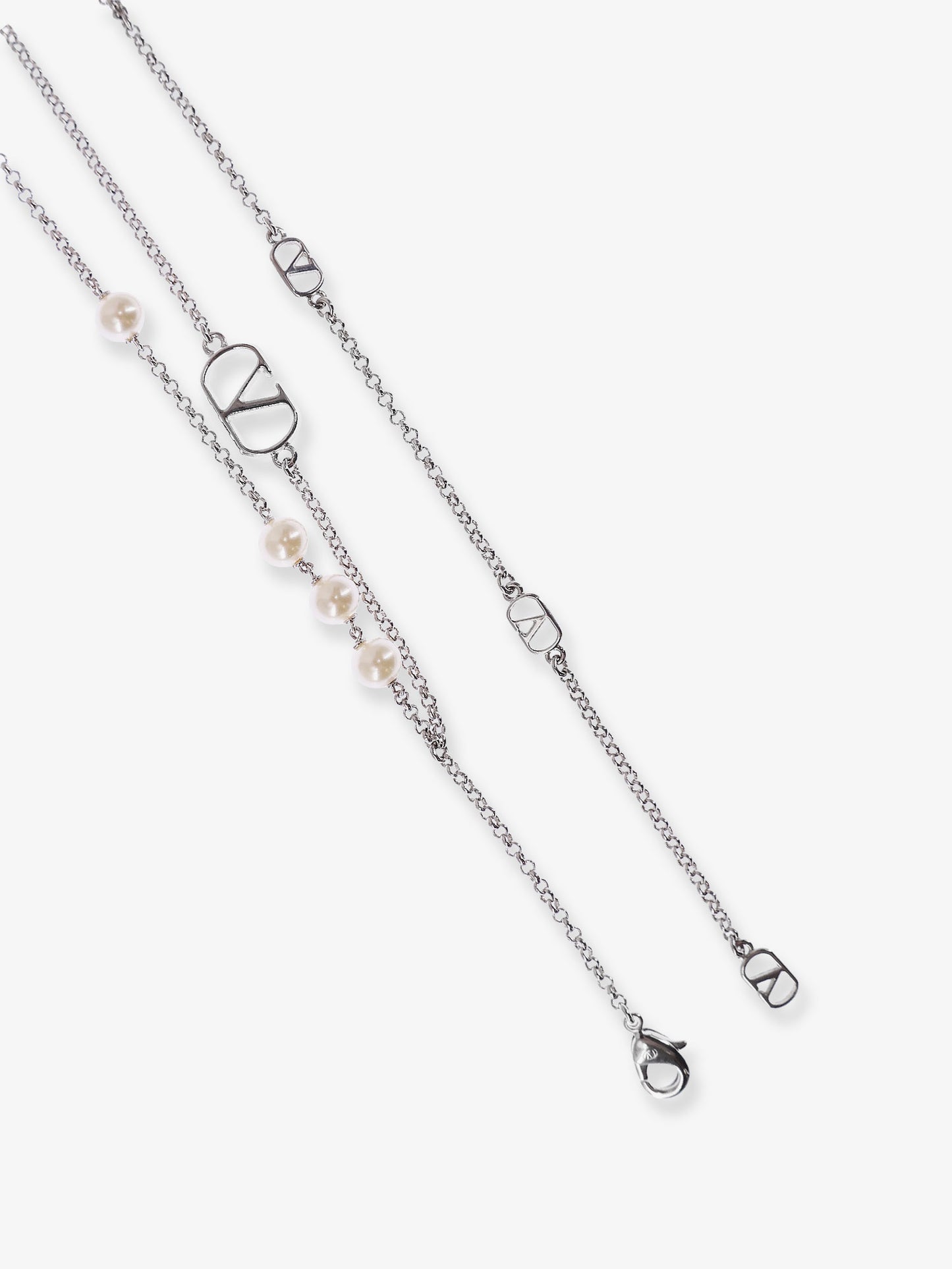 Metal and pearls VLogo Signature necklace