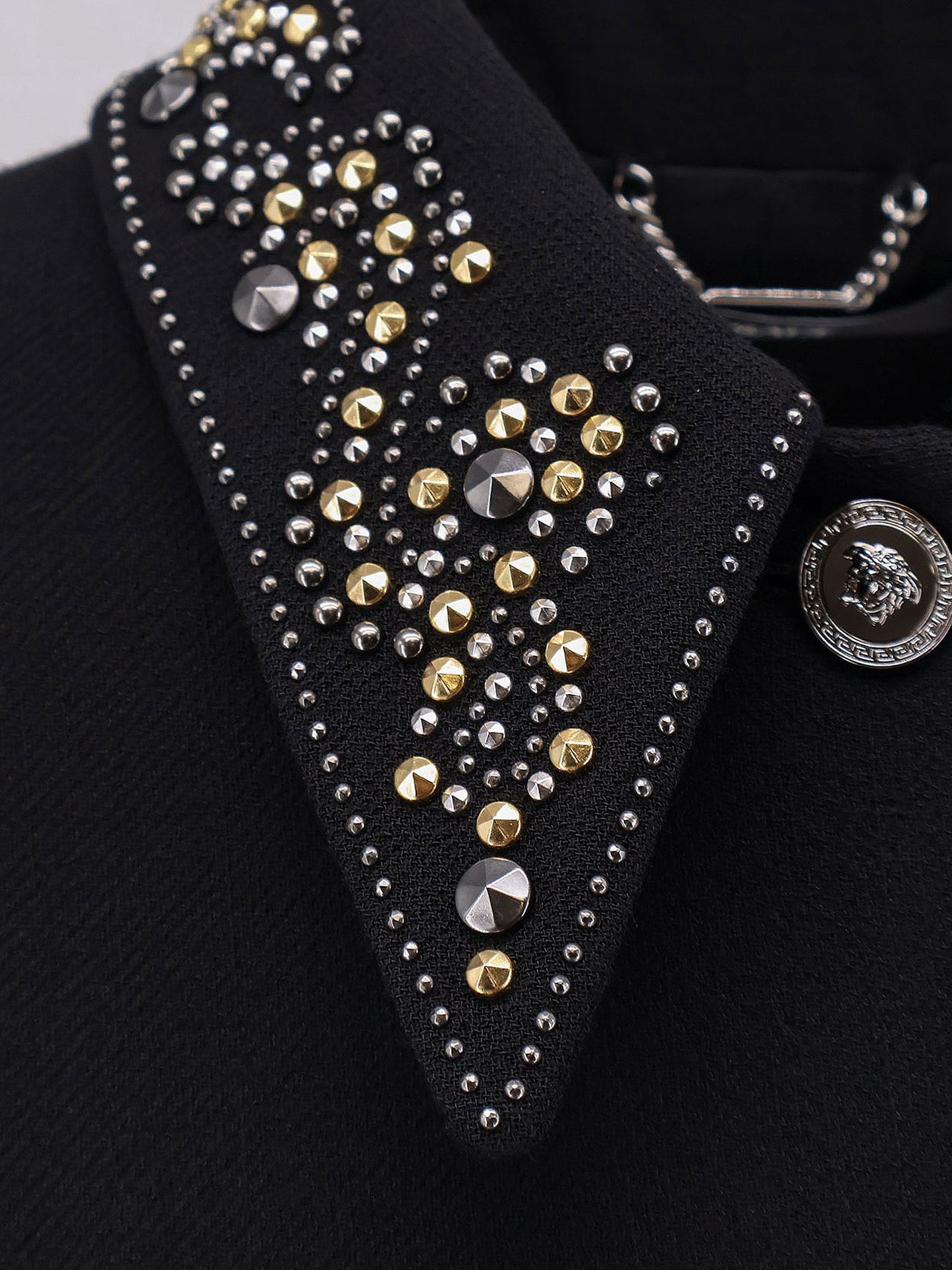 Informal light weight wool crepe blazer