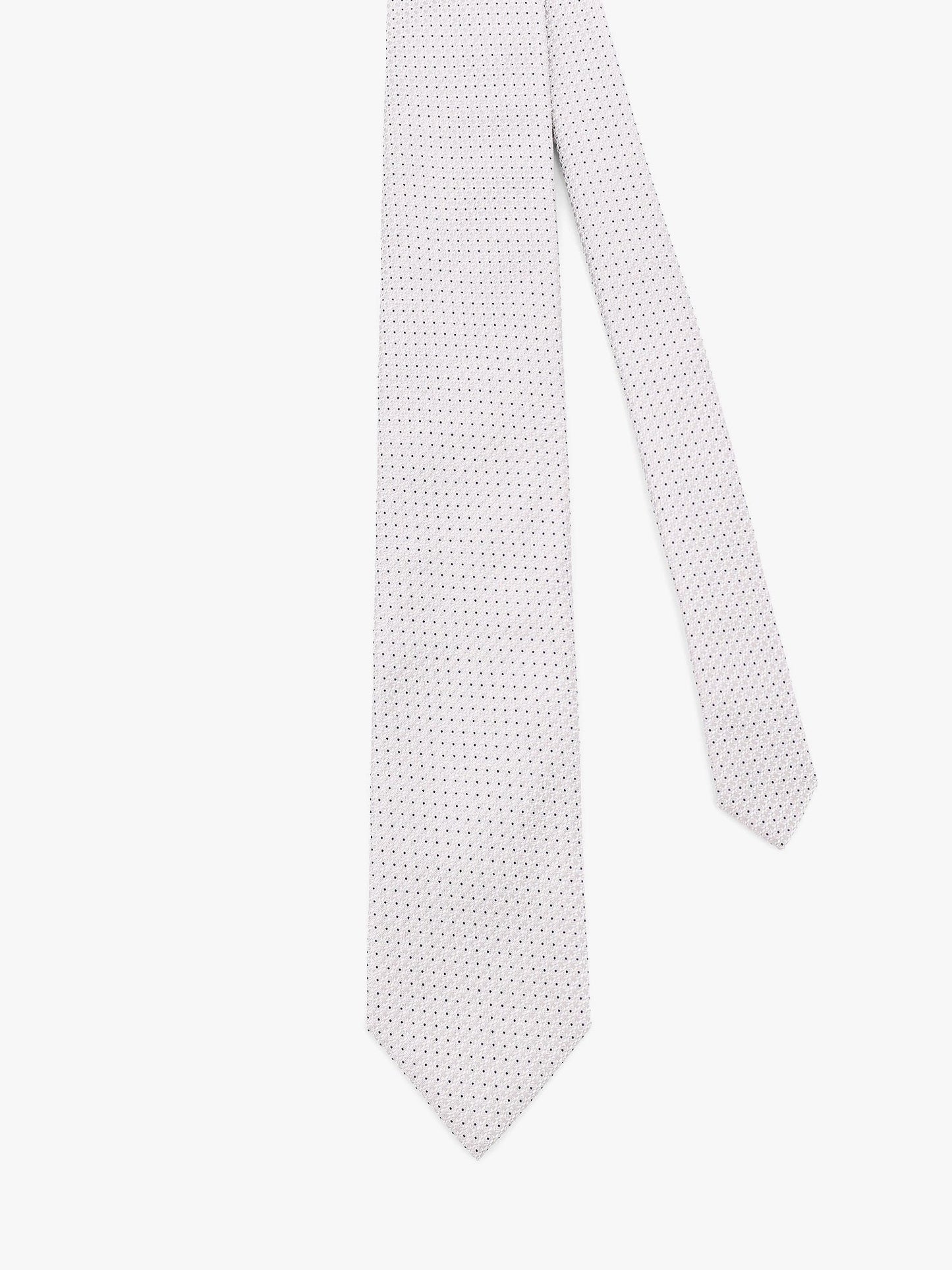 Silk tie