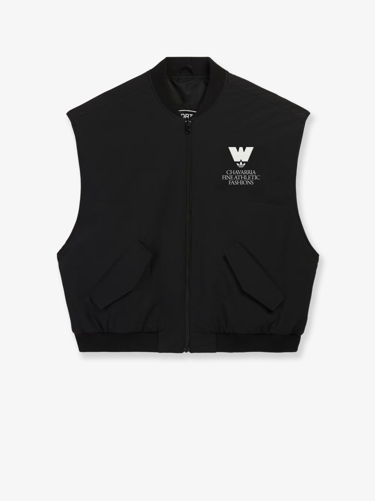 Reversible nylon sleeveless jacket