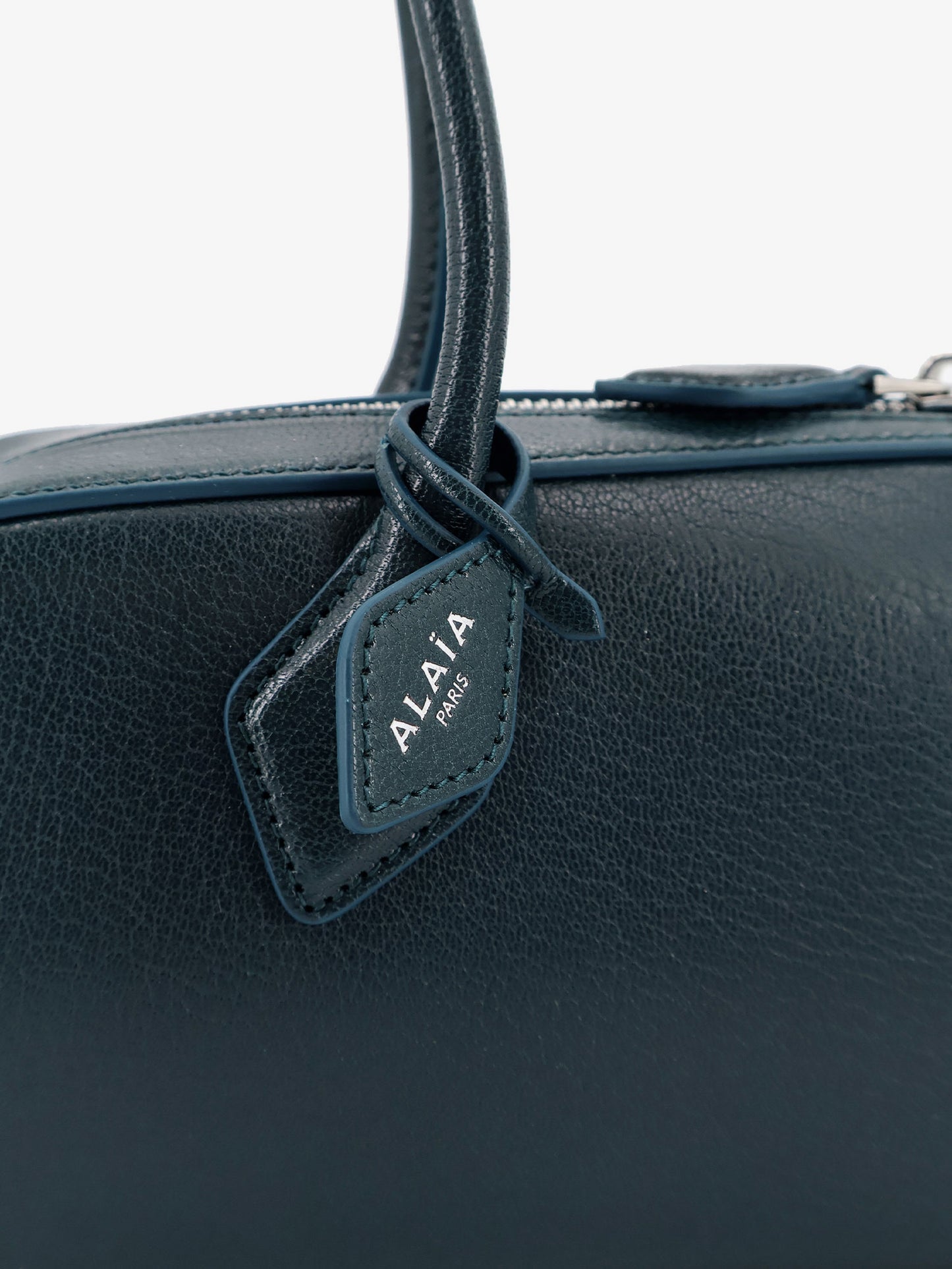 Le Teckel leather shoulder bag