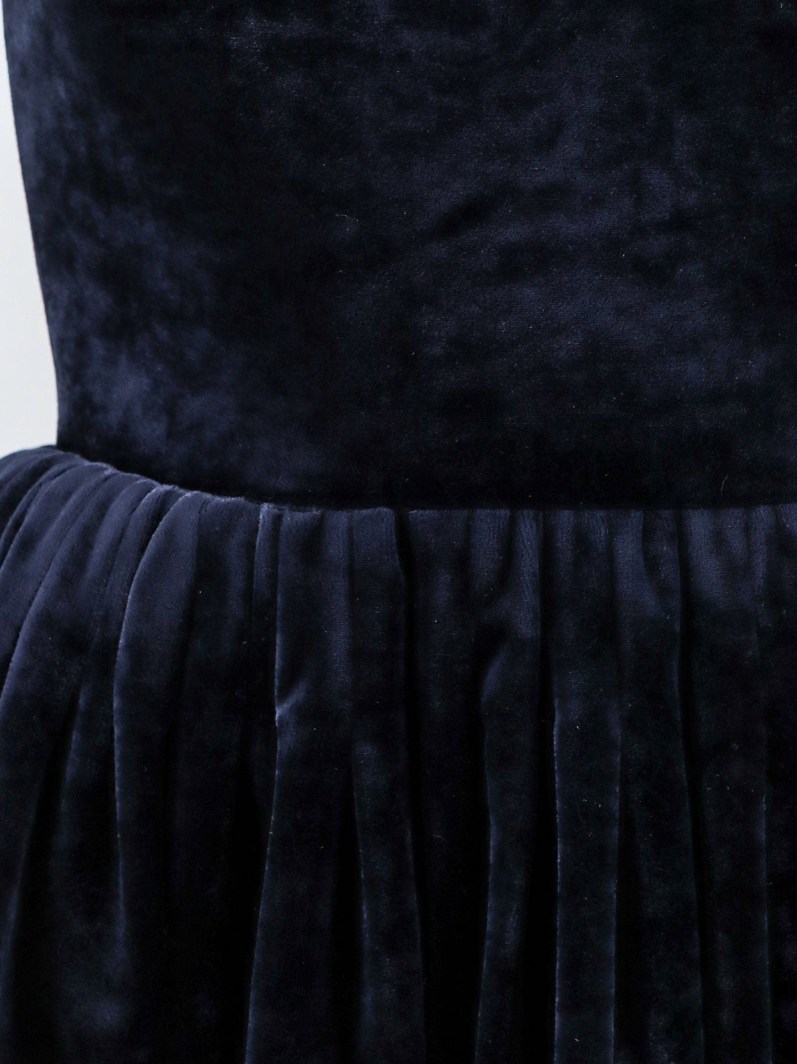 Short velvet dress