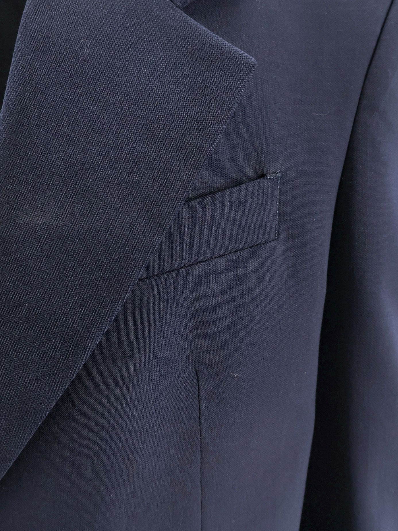 Virgin wool blend blazer