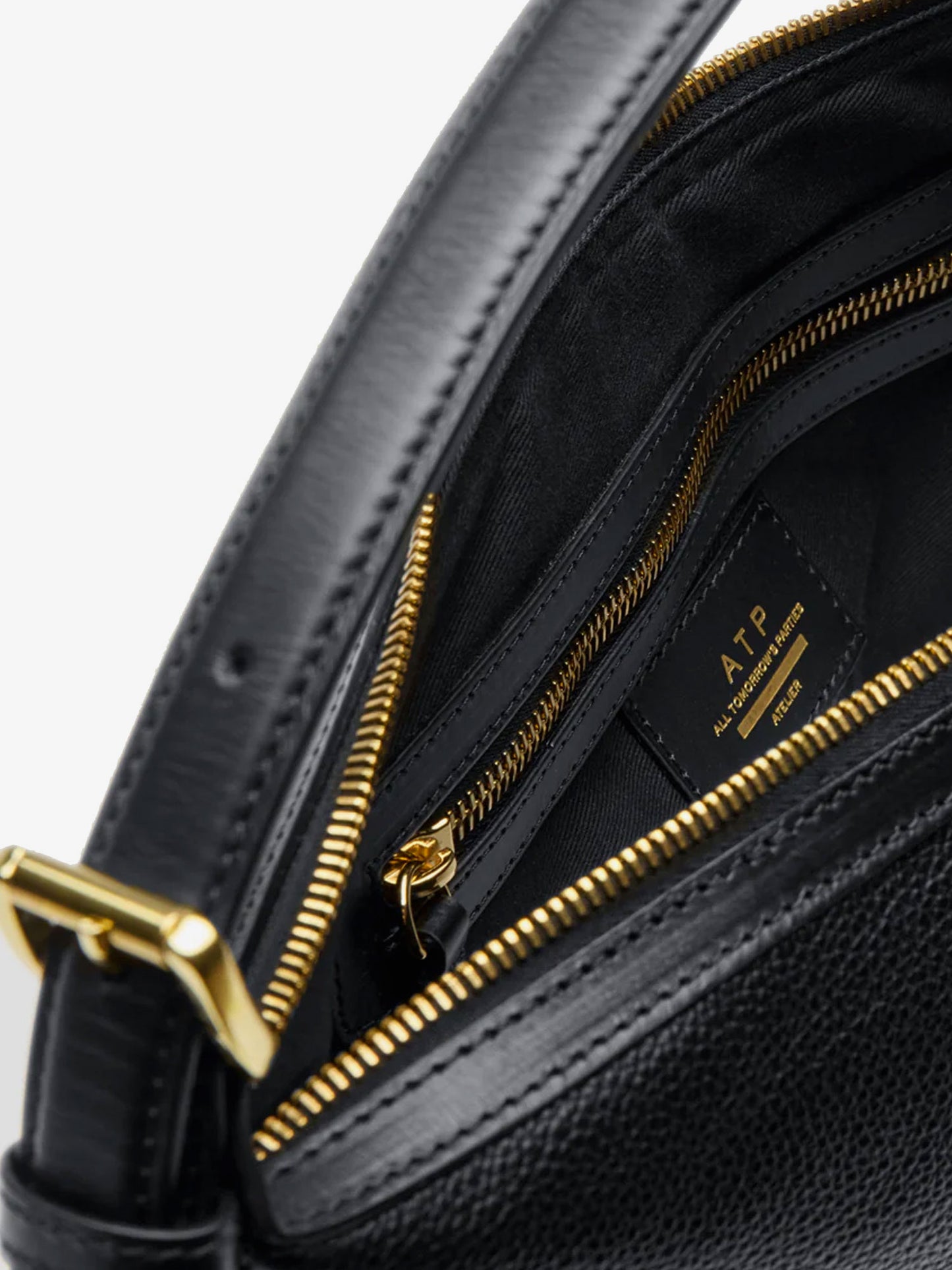 Castellare leather shoulder bag