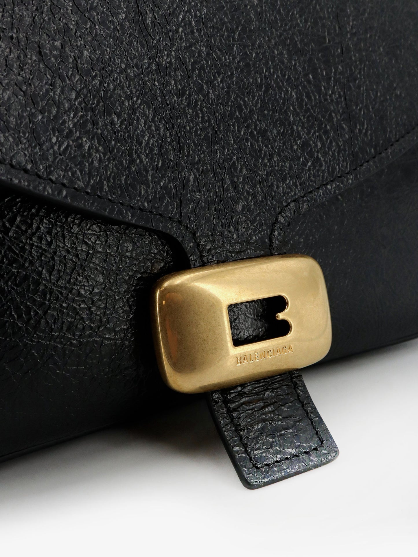 Clicca Arena leather medium shoulder bag