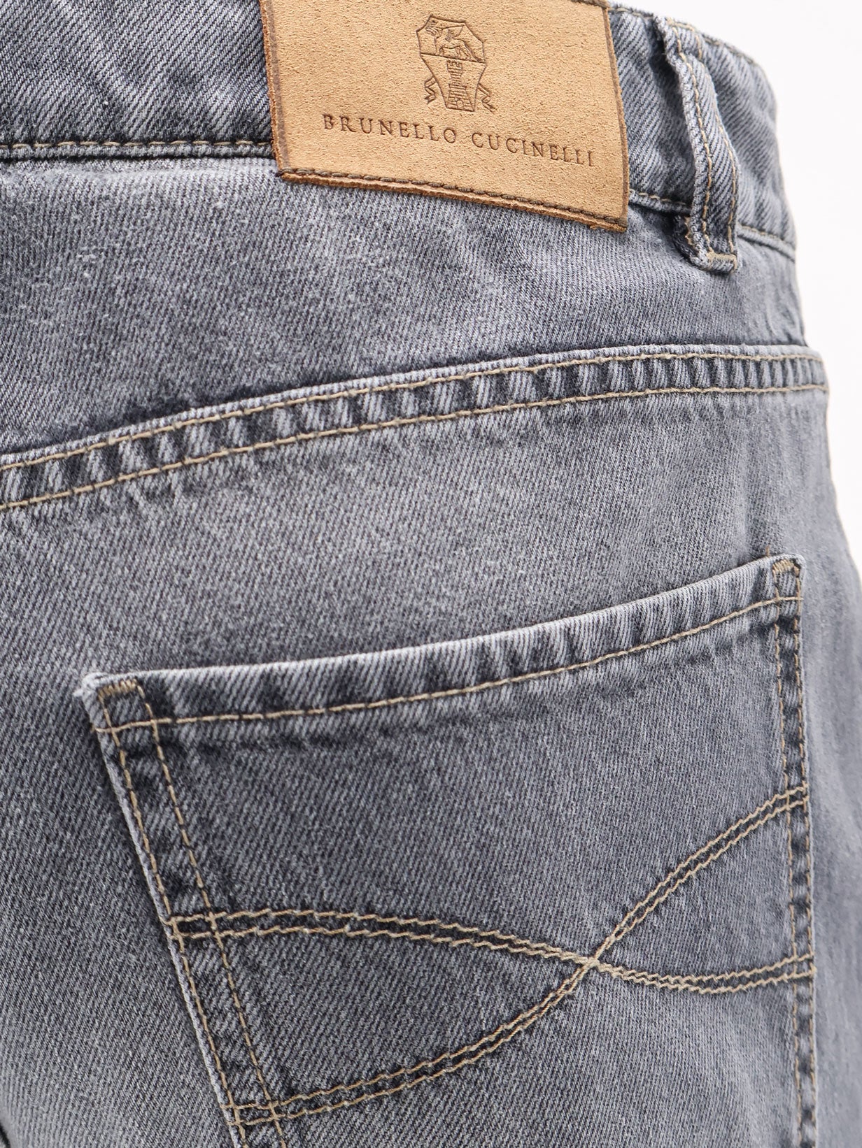 Traditional Fit cotton jeans