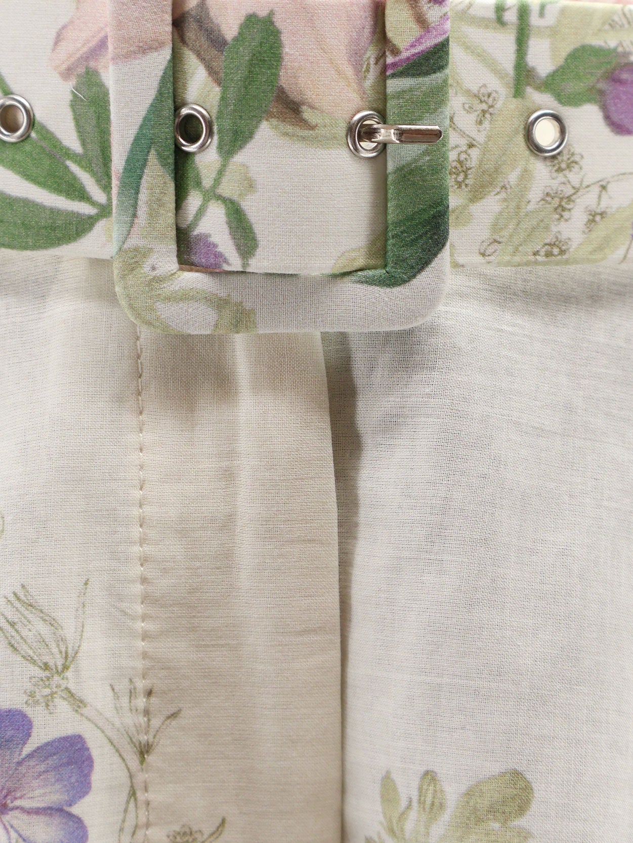 Pansy cotton blend shorts with all-over floral pattern