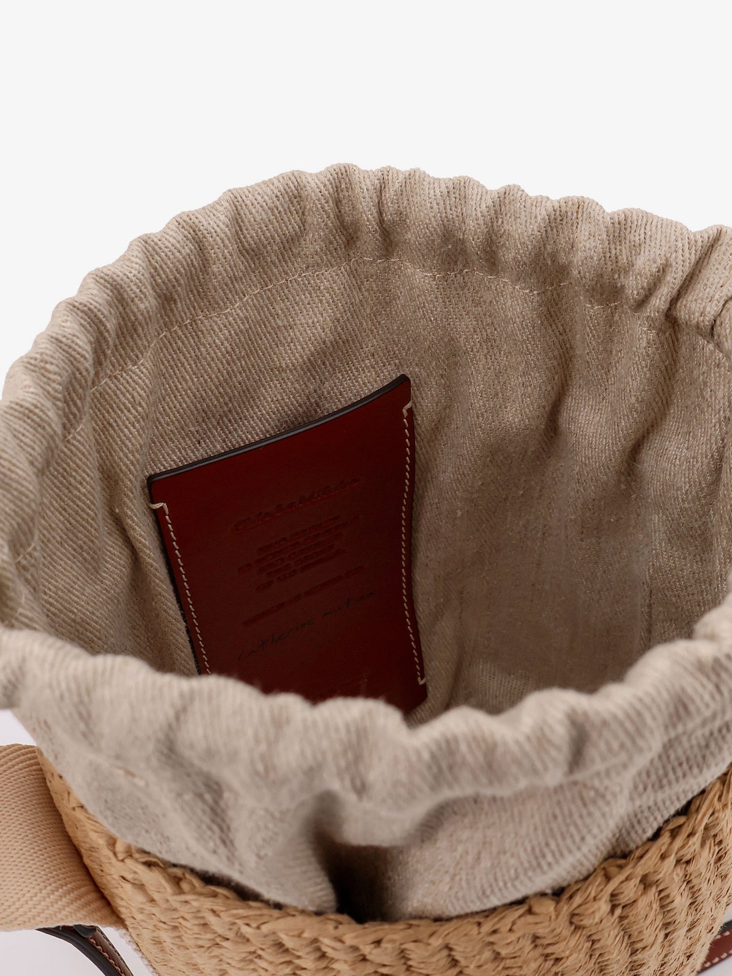 Woody raffia bucket bag