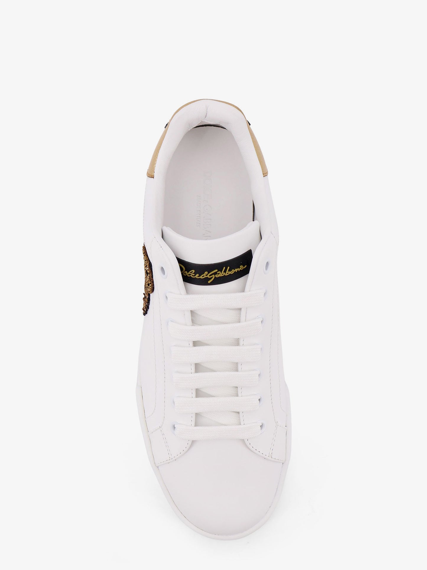 Leather sneakers with iconic patch logo on the side