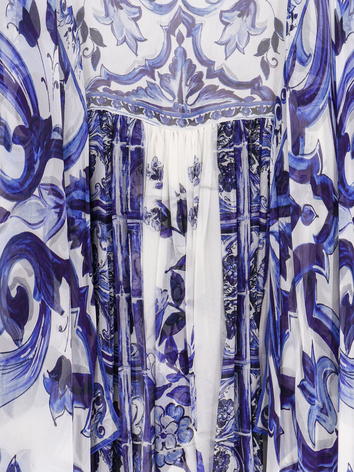 Silk long dress with Maiolica print