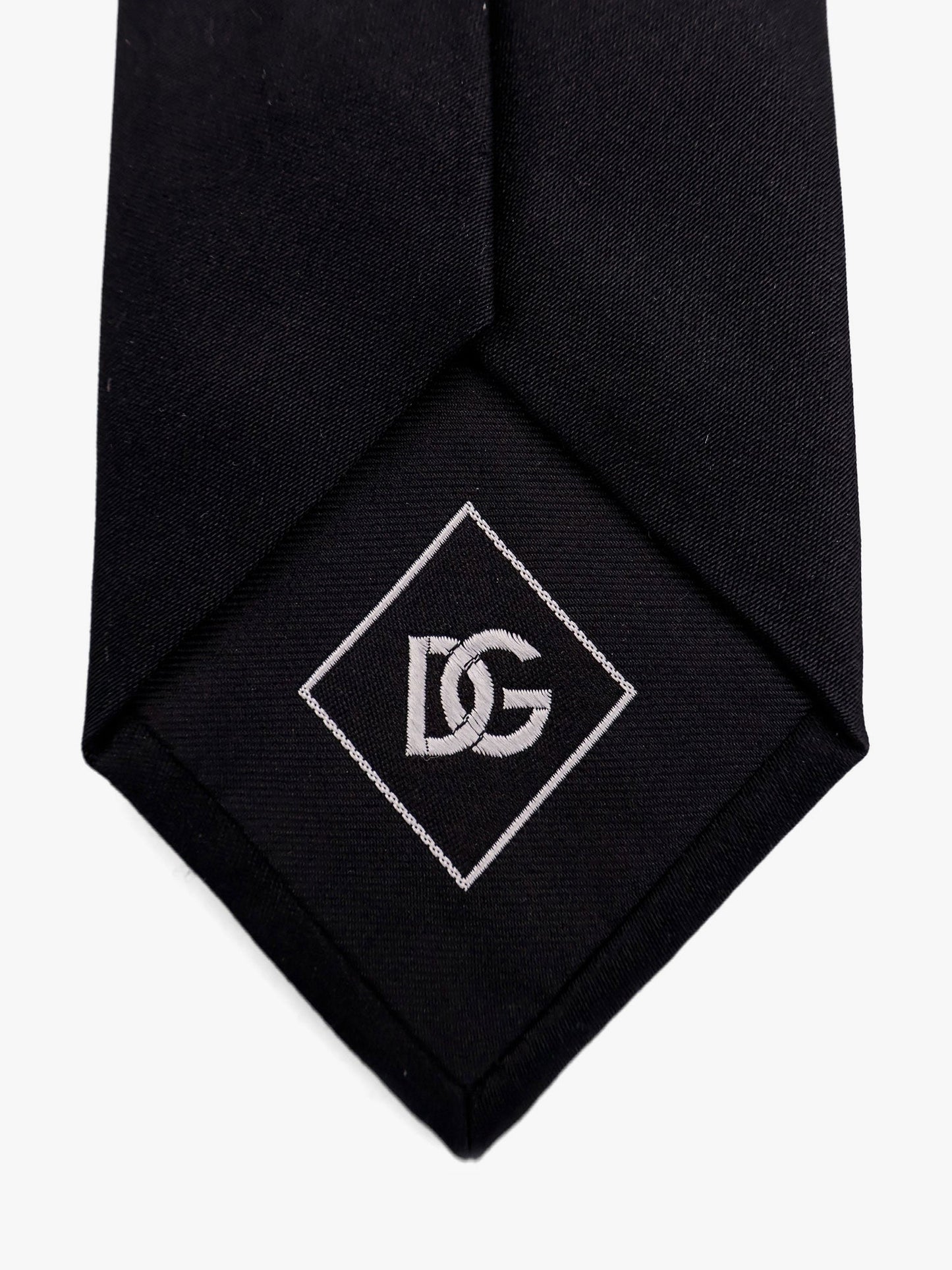 Silk tie