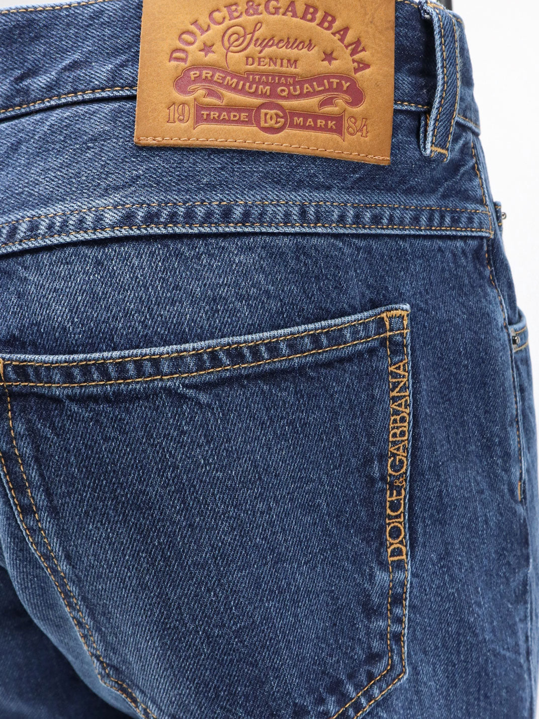 Jeans in blue denim