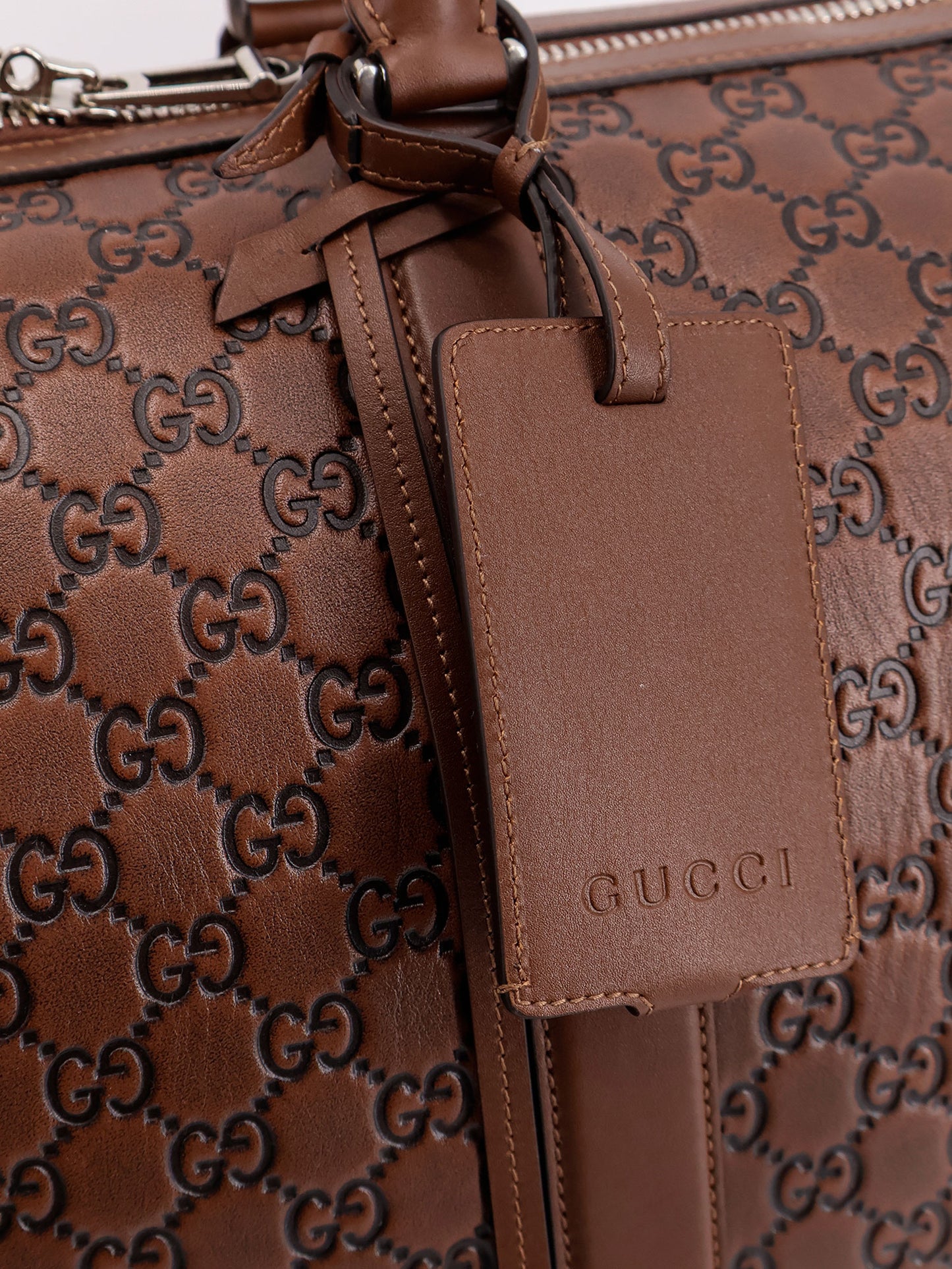 Borsa da viaggio GG Emblem in pelle GG