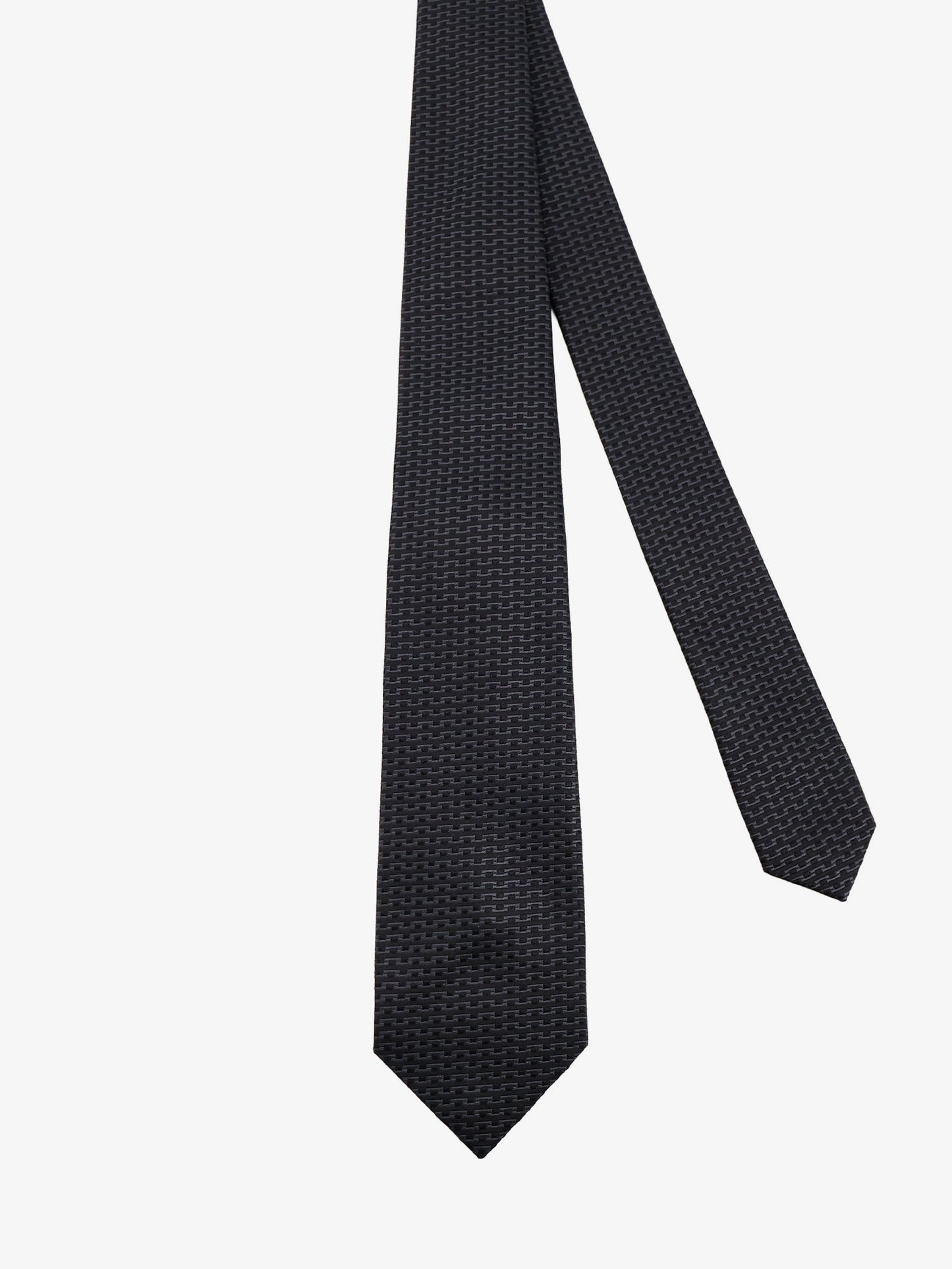 Silk tie