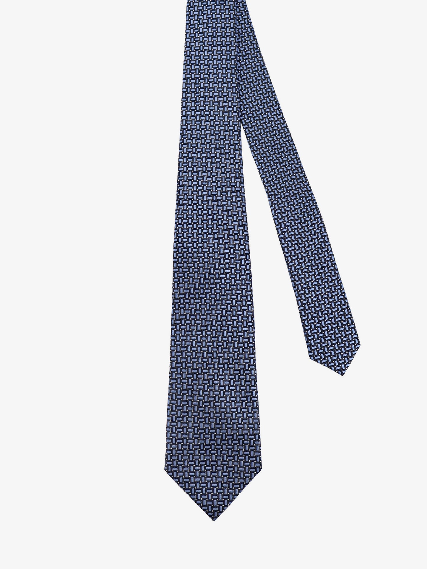 Silk tie