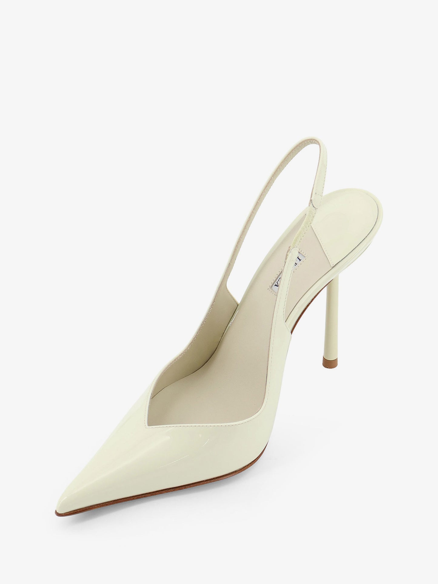 Chanel Vivienne patent leather décolleté