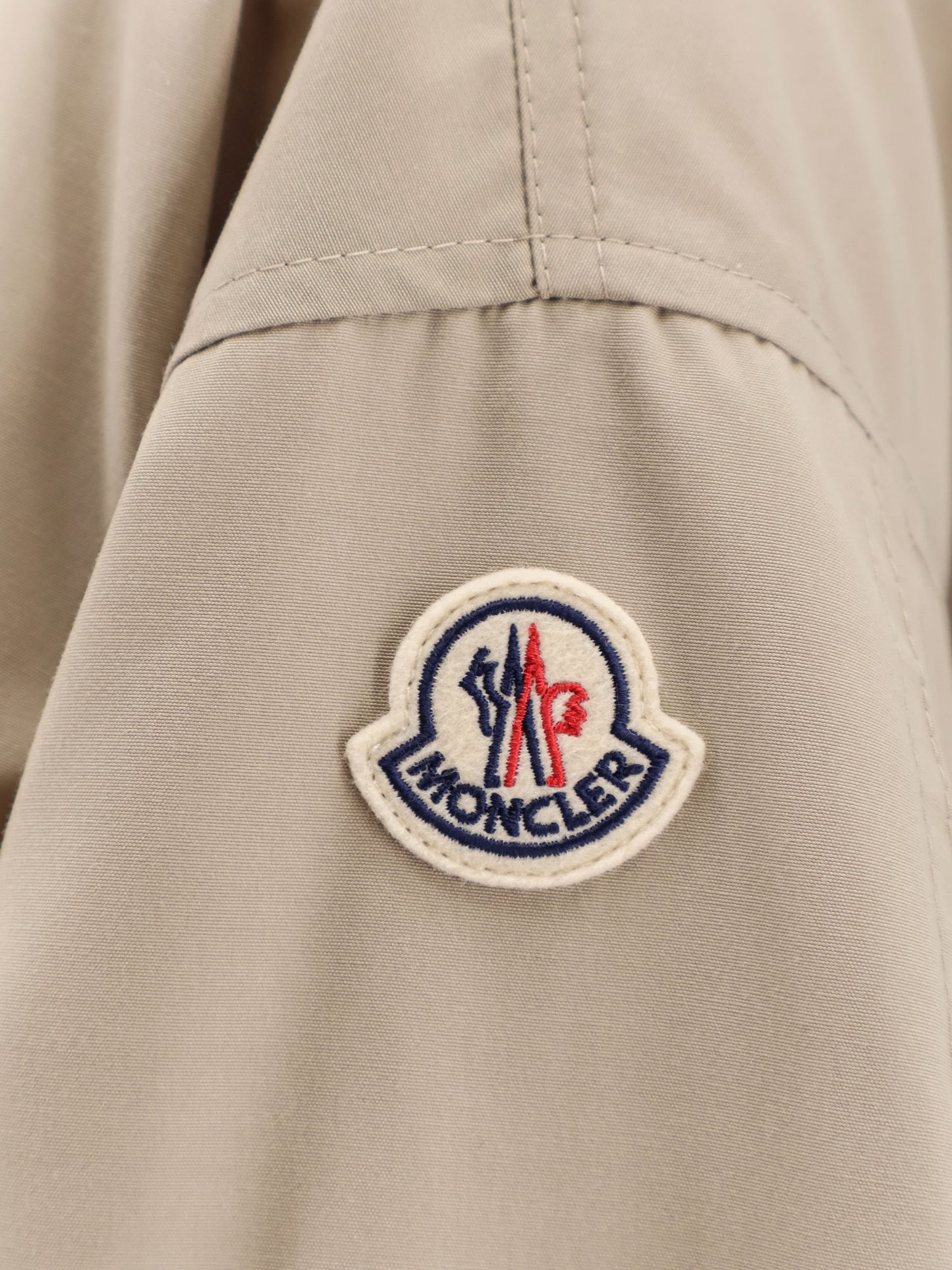 Eucalyptus jacket with hood