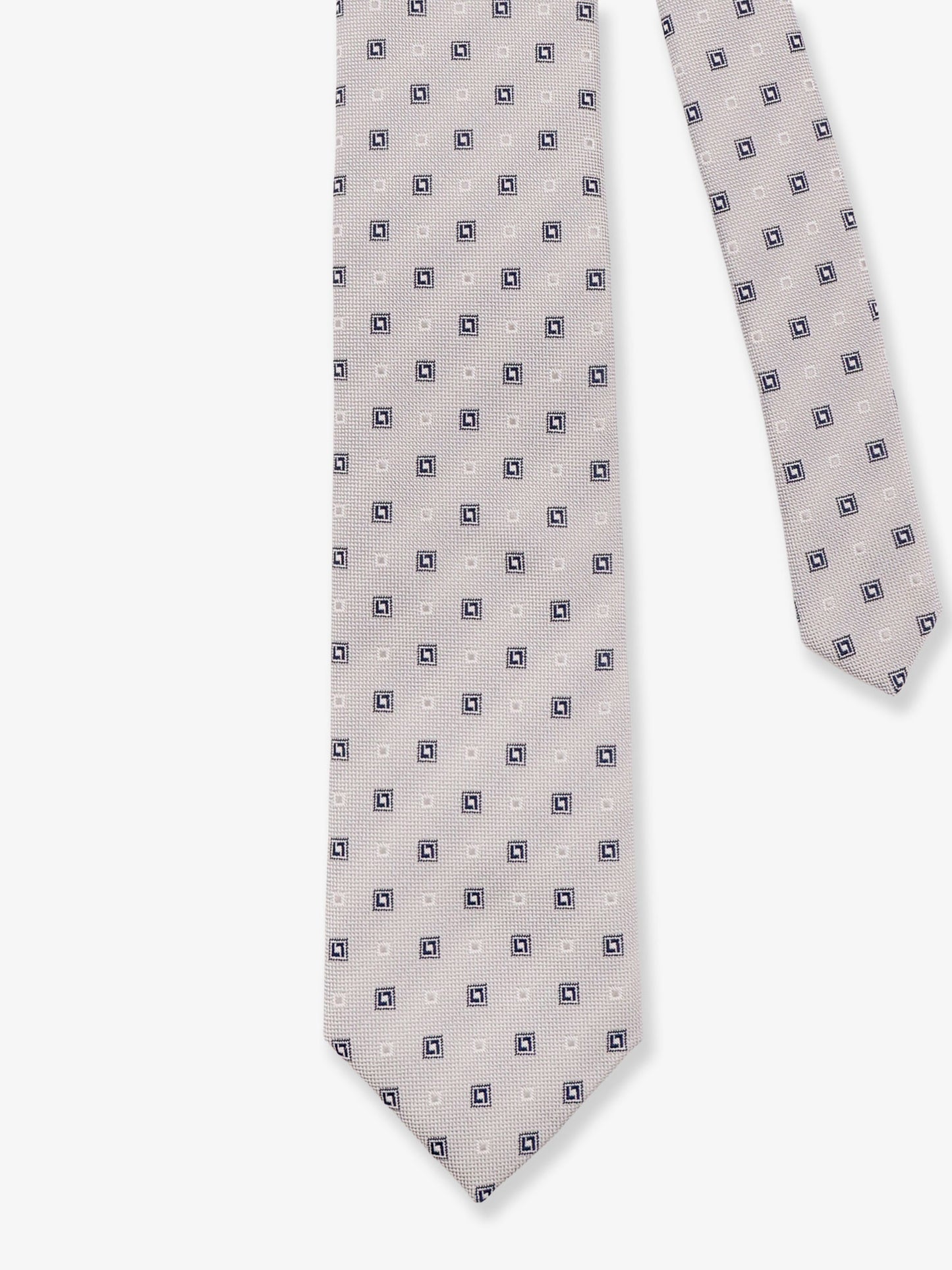 Silk tie