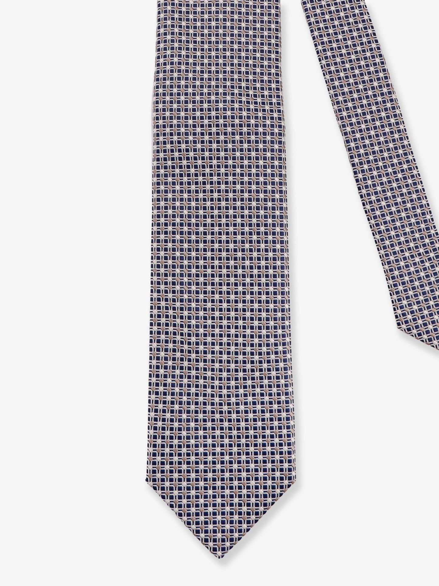 Silk tie