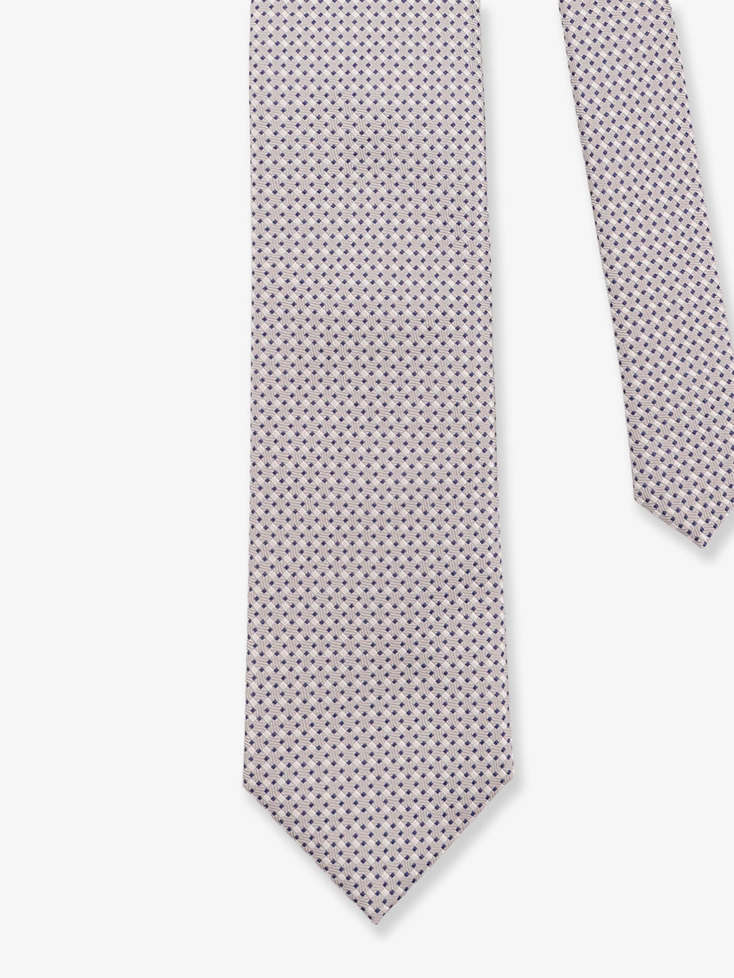 Silk tie