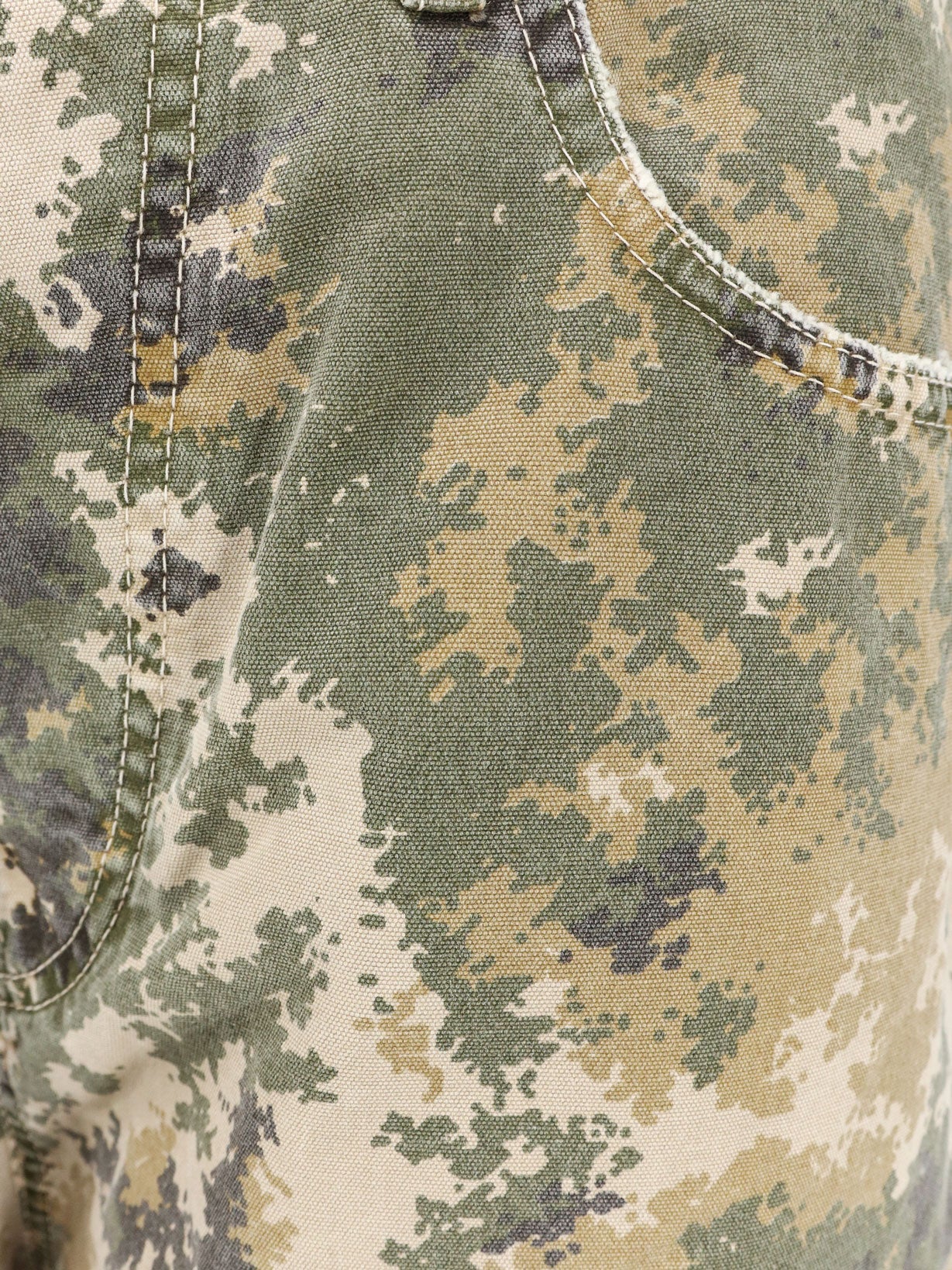 Cotton jeans with camouflage pattern