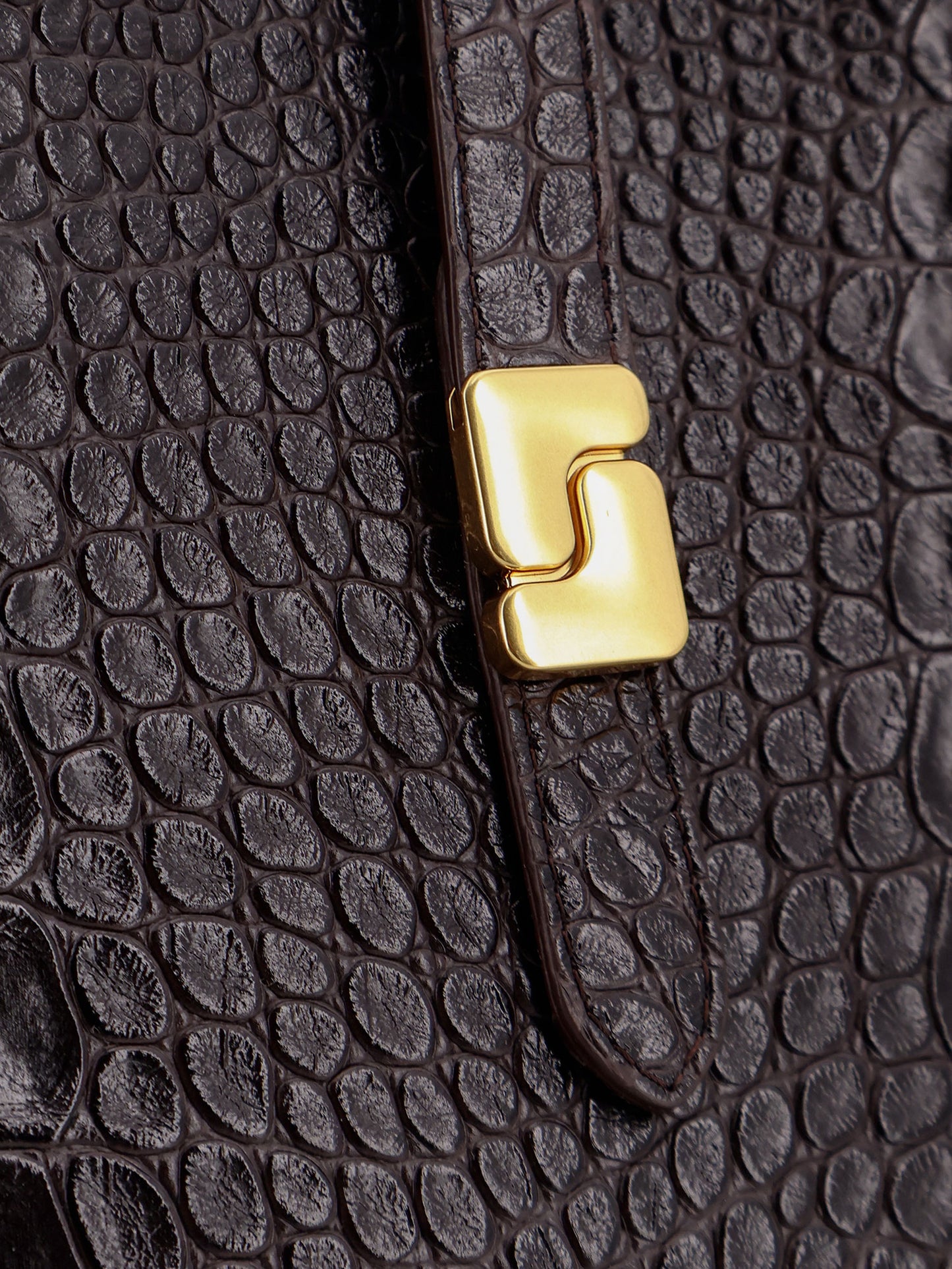Bello leather shoulder bag with croco effect