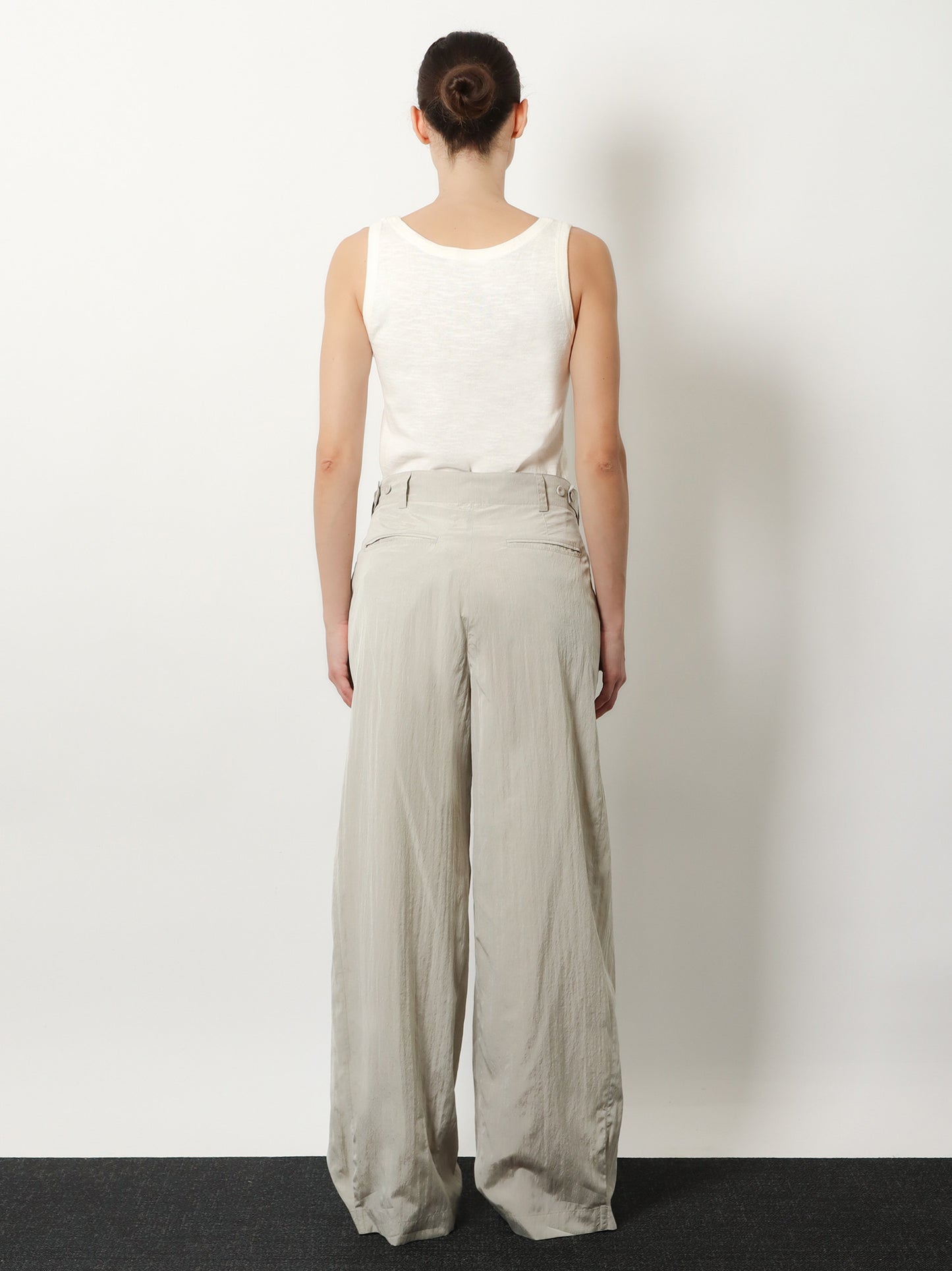 Iven silk and nylon trousers