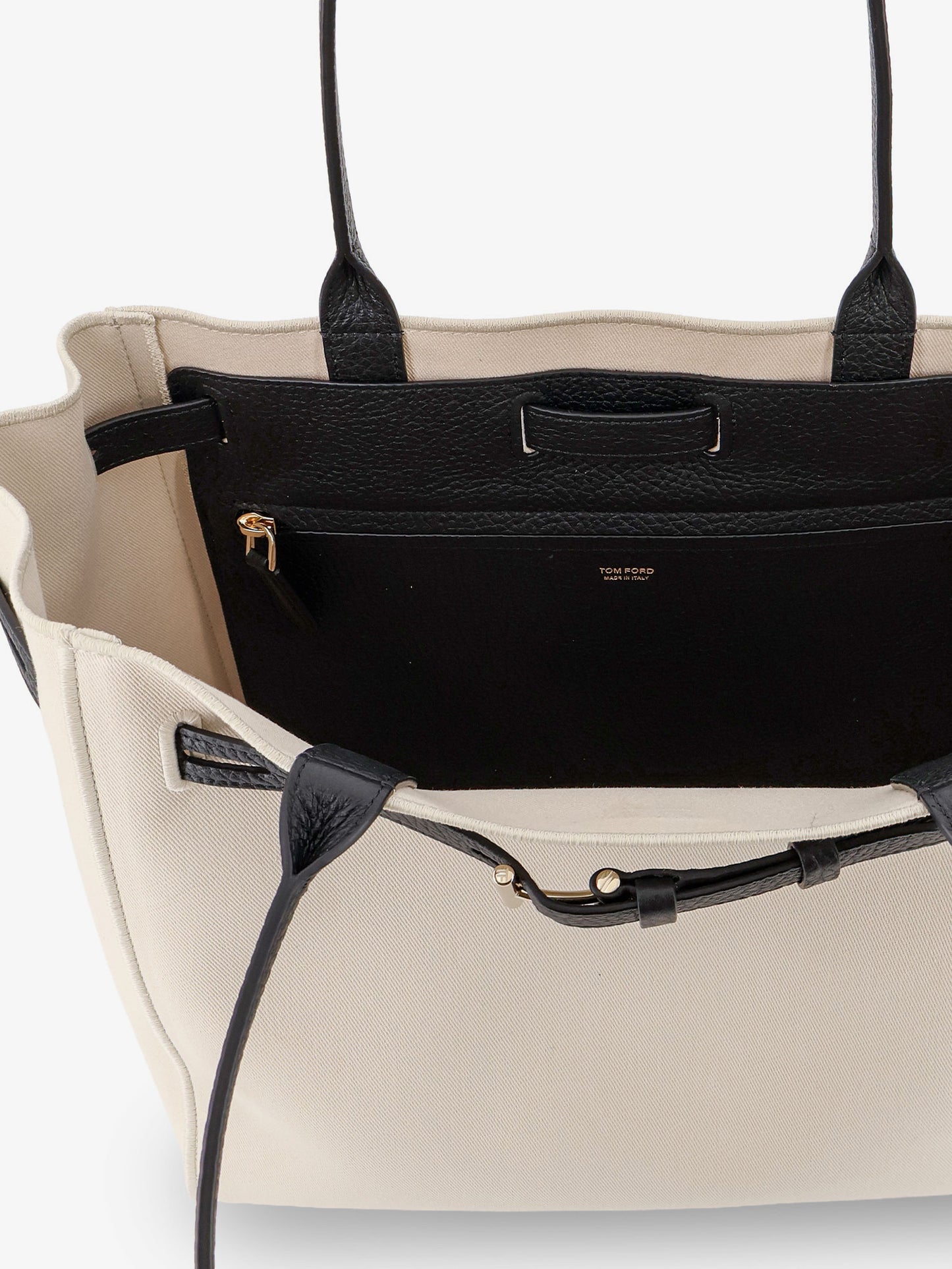 Canvas shoulder bag with engraved logo on the front