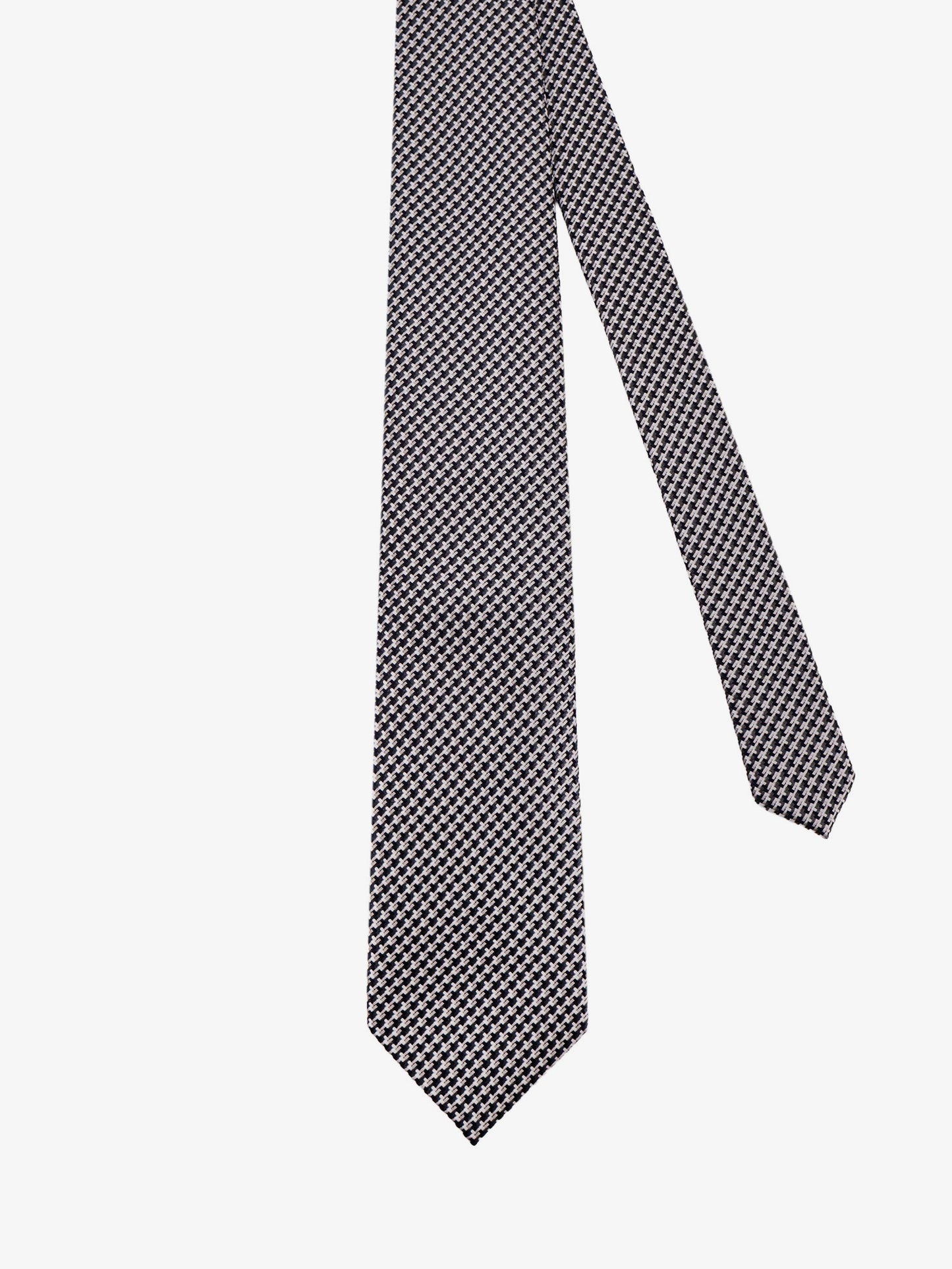 Silk tie
