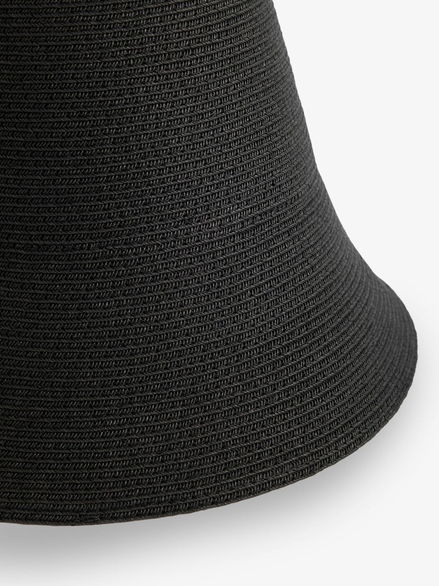 Raffia hat