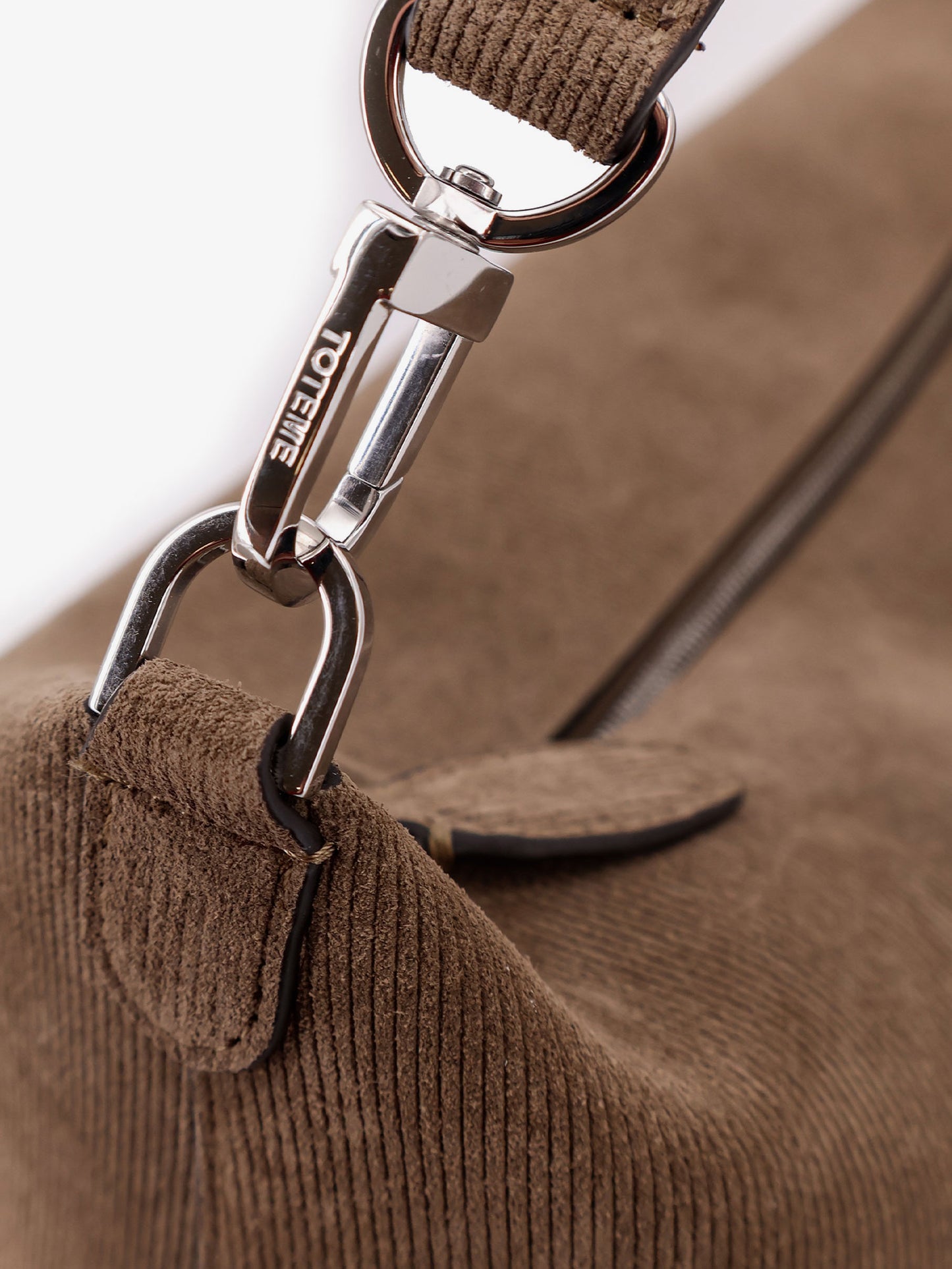 Bevel corduroy shoulder bag