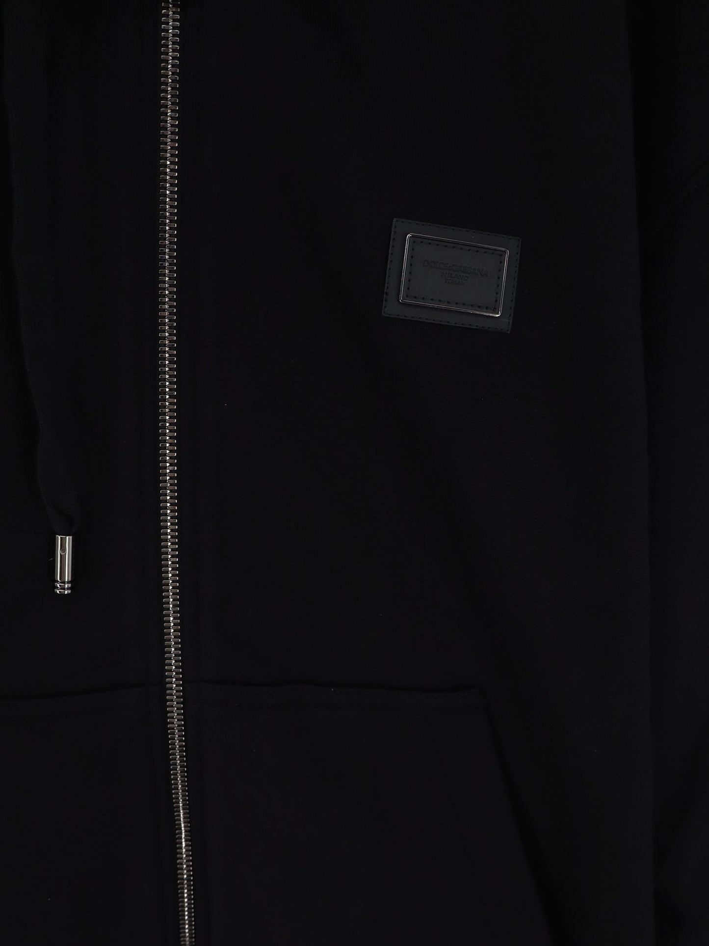 Cotton sweatshirt with metal logo patch
