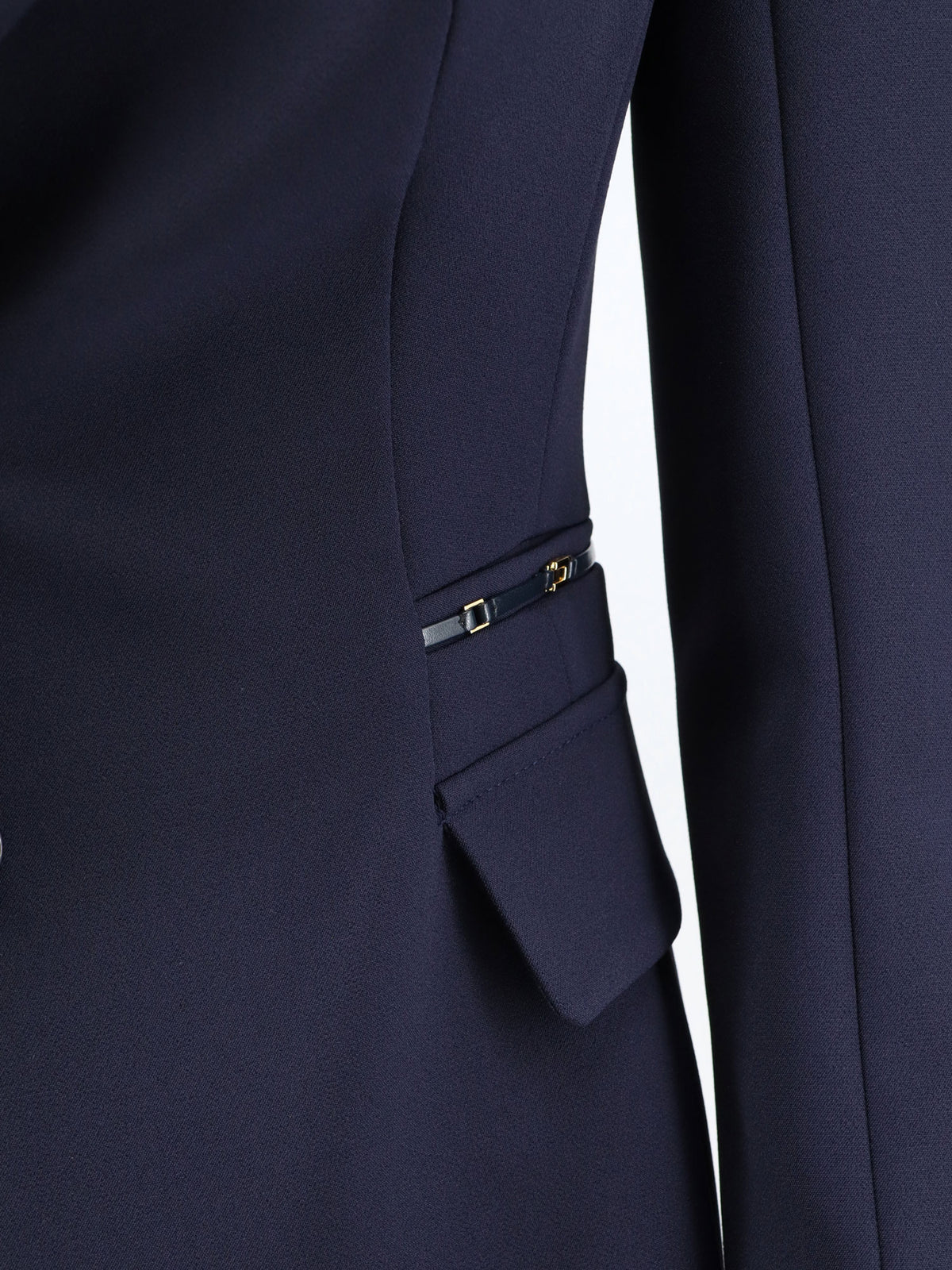 Slim fit blazer with gold logo clamps