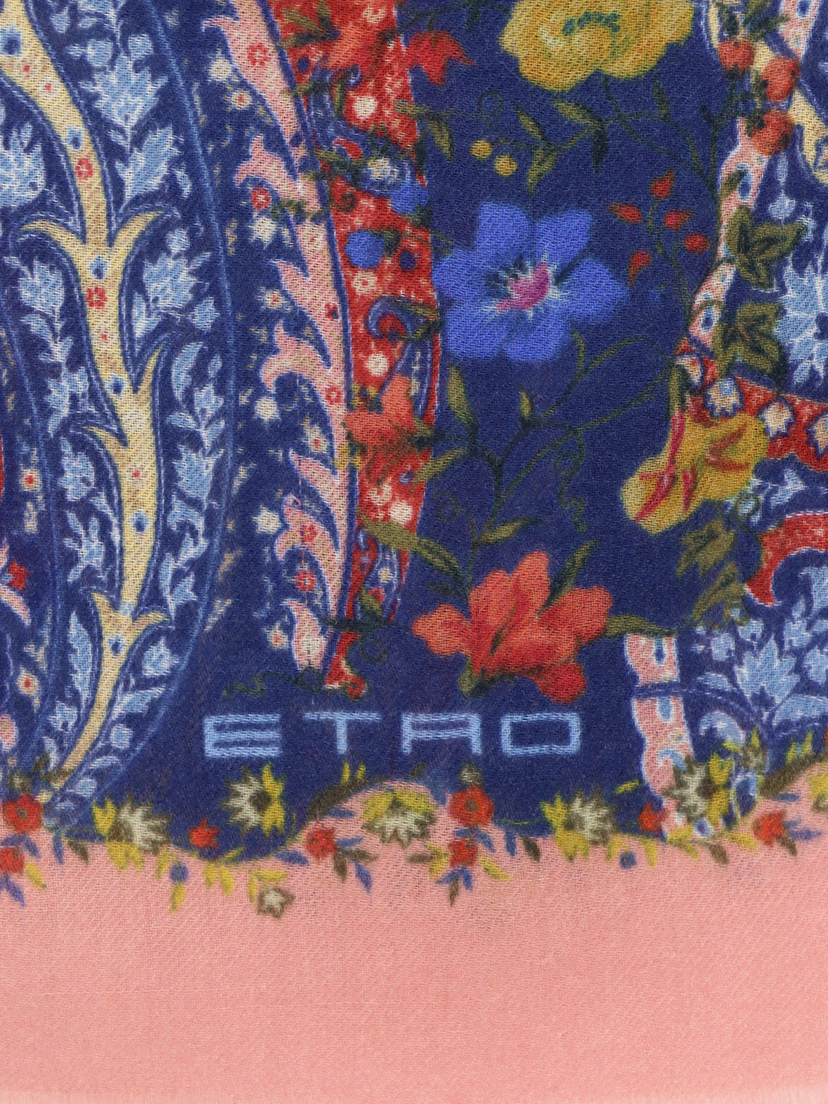 Cashmere scarf