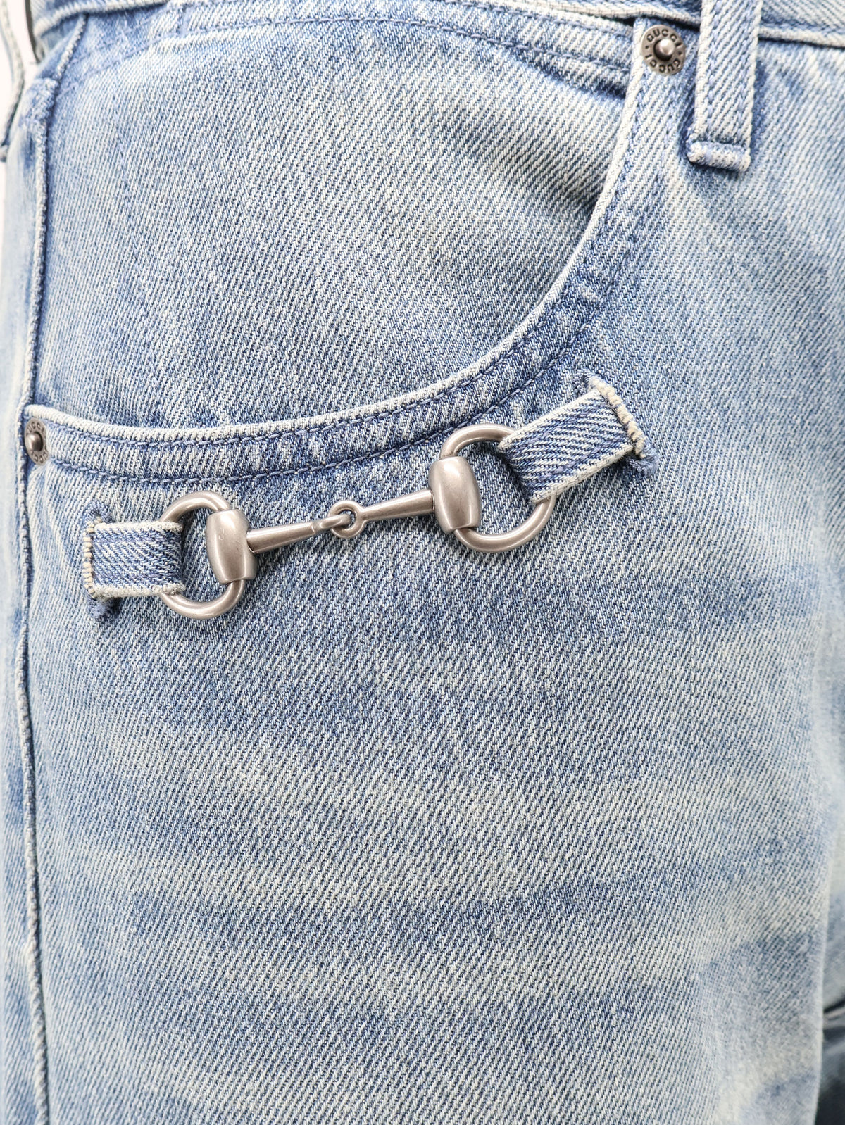 Jeans in denim di cotone con trattamento stone-wash