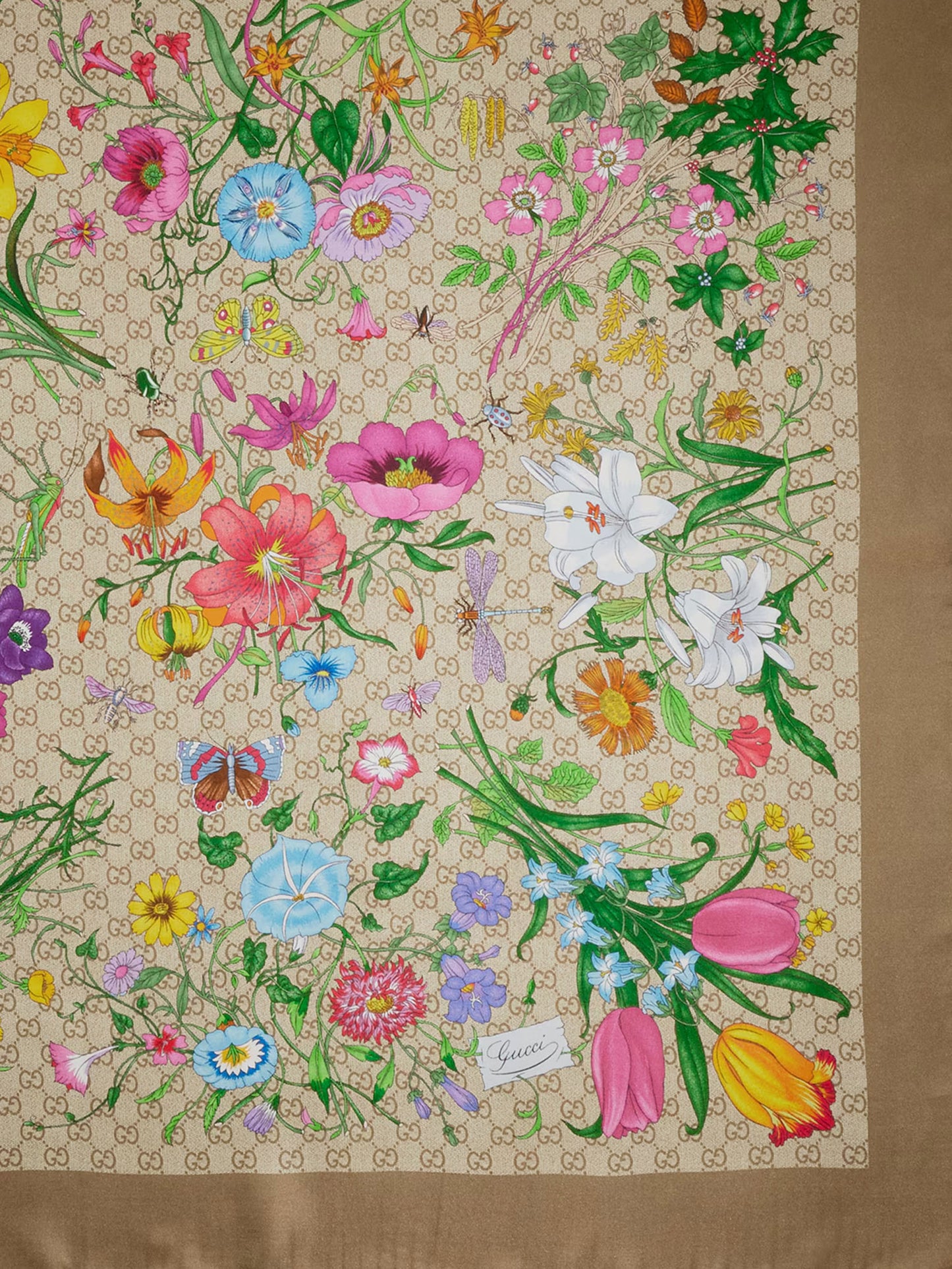 Silk scarf with Flora print