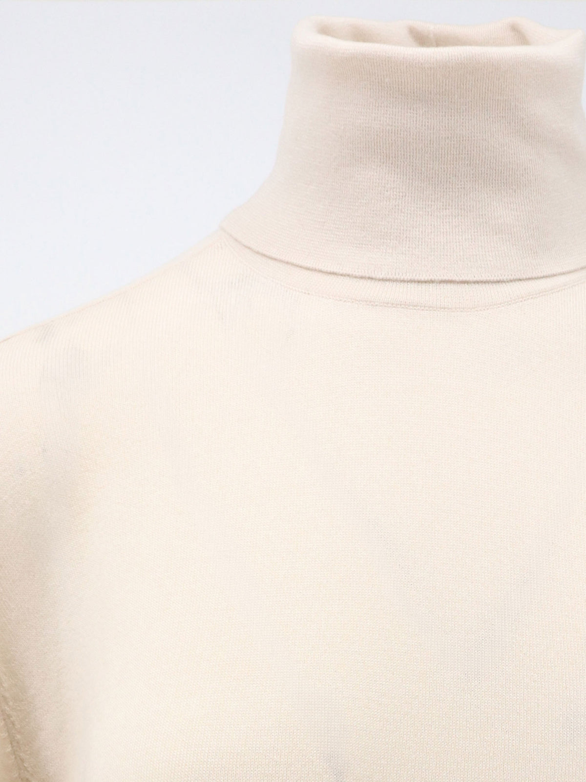 Cashmere Piuma Turtleneck