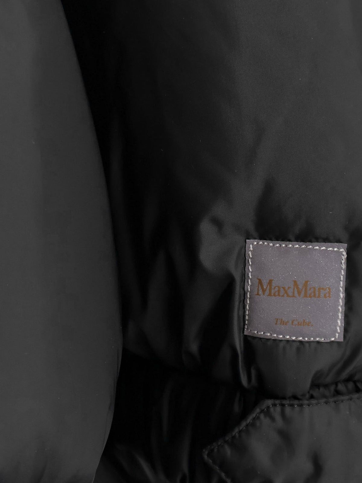 Mtctrefe The Cube long down jacket